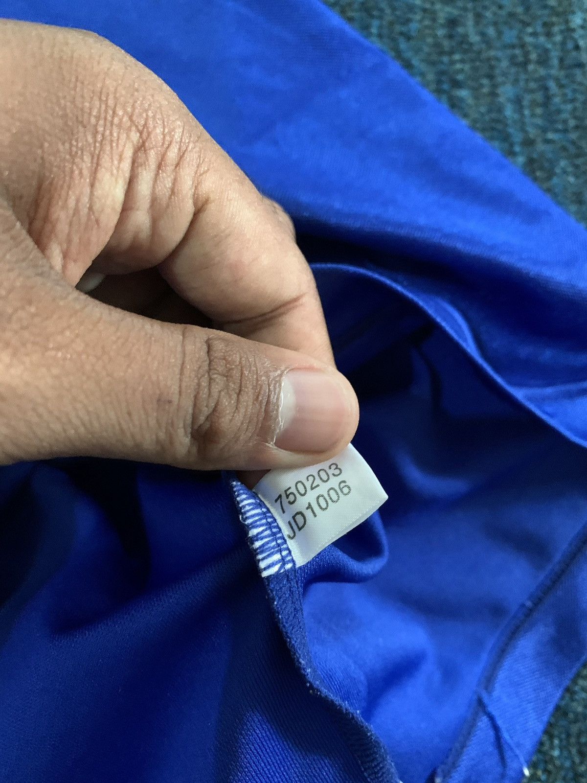 Adidas Vtg Jersey Adidas Size US M / EU 48-50 / 2 - 9 Thumbnail