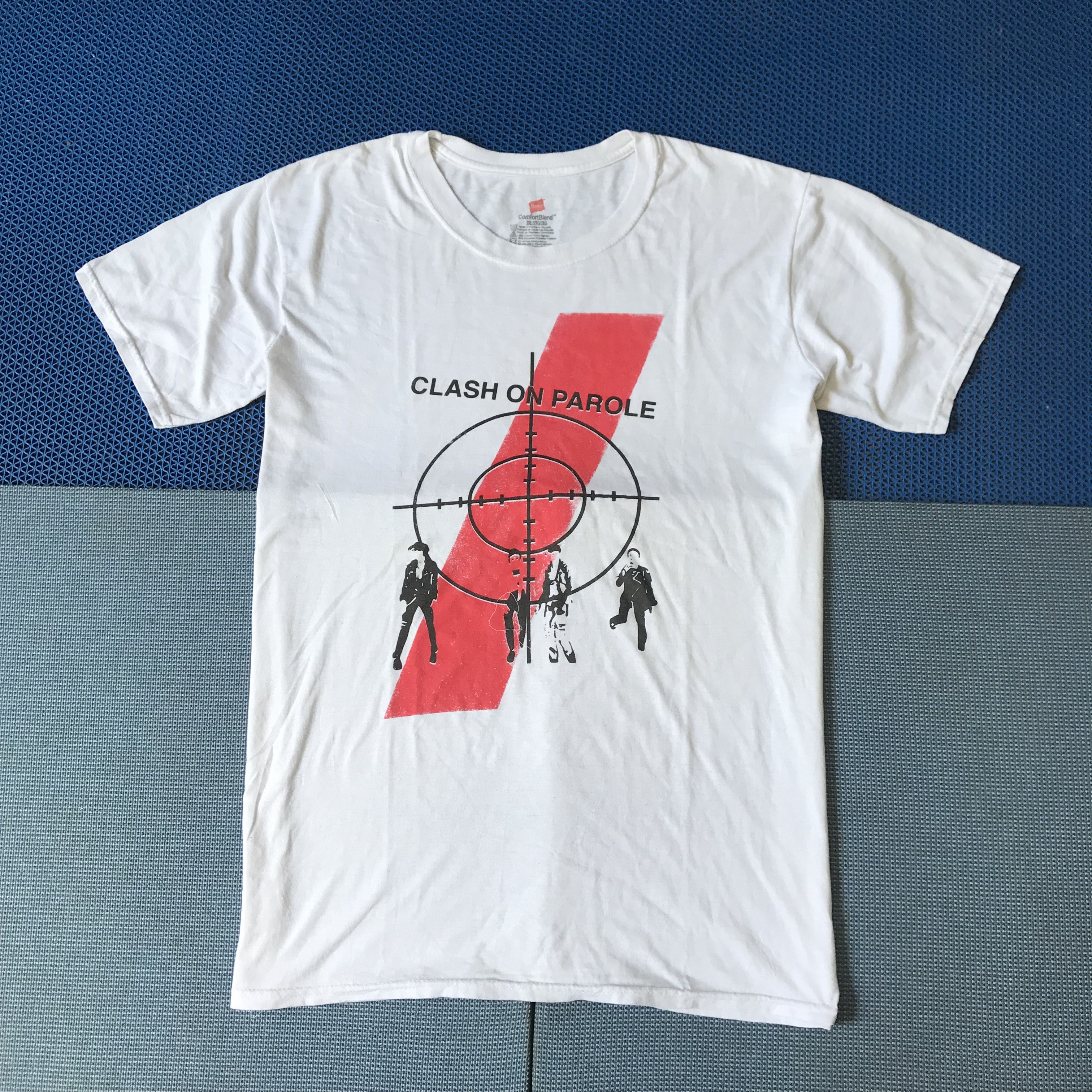 Band Tees The Clash Clash On Parole White Tshirt VTG The Clash Size US M / EU 48-50 / 2 - 3 Thumbnail
