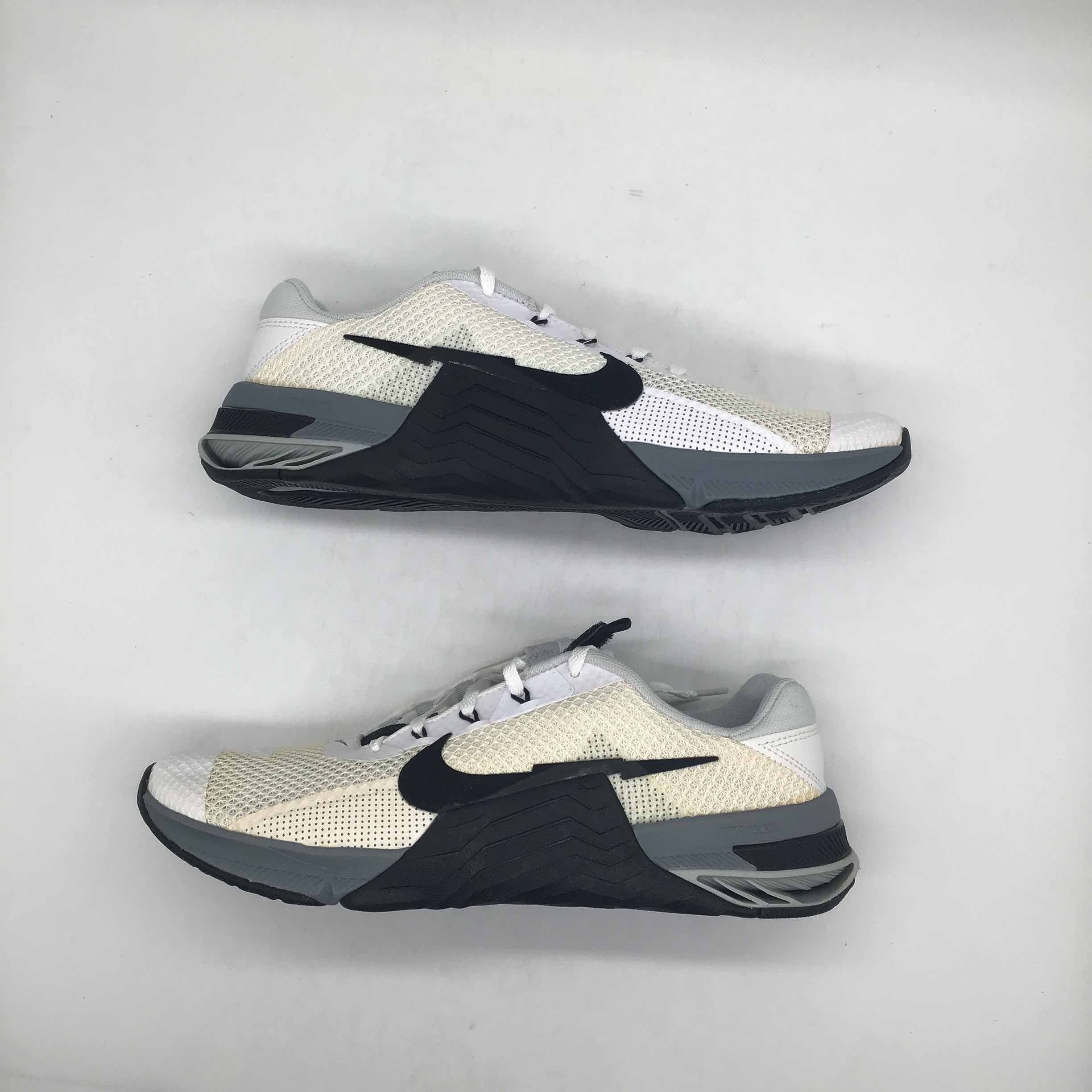 Nike Free Metcon 5 TB “Gunsmoke/Grey White Black” 2024 Nike Nike Free Metcon 5 TB “Gunsmoke/Grey White Black” 2024  main image 3