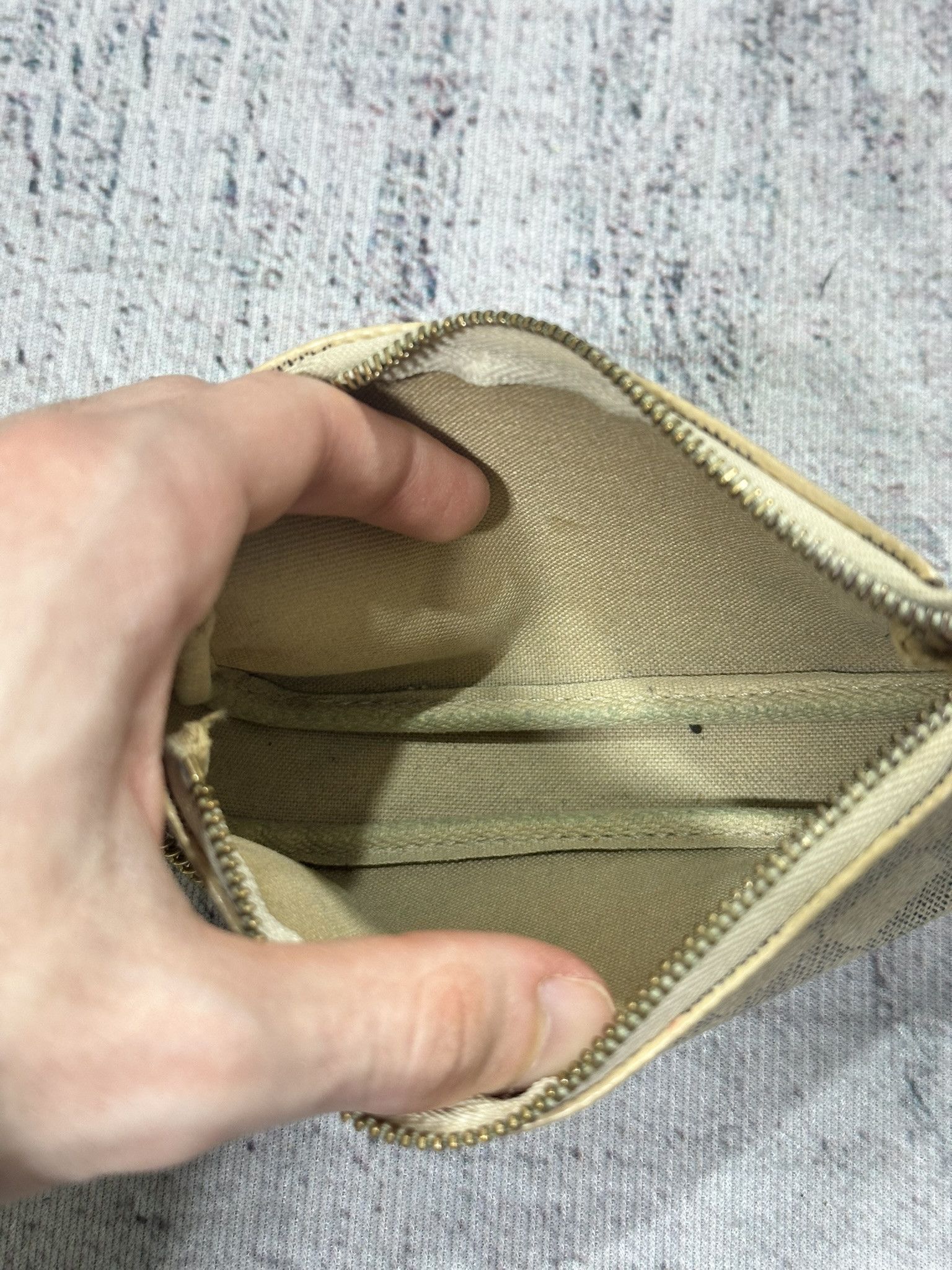 Louis Vuitton Louis Vuitton Chain Mini Bag Pochette Damier Azur Vintage Size ONE SIZE - 12 Thumbnail