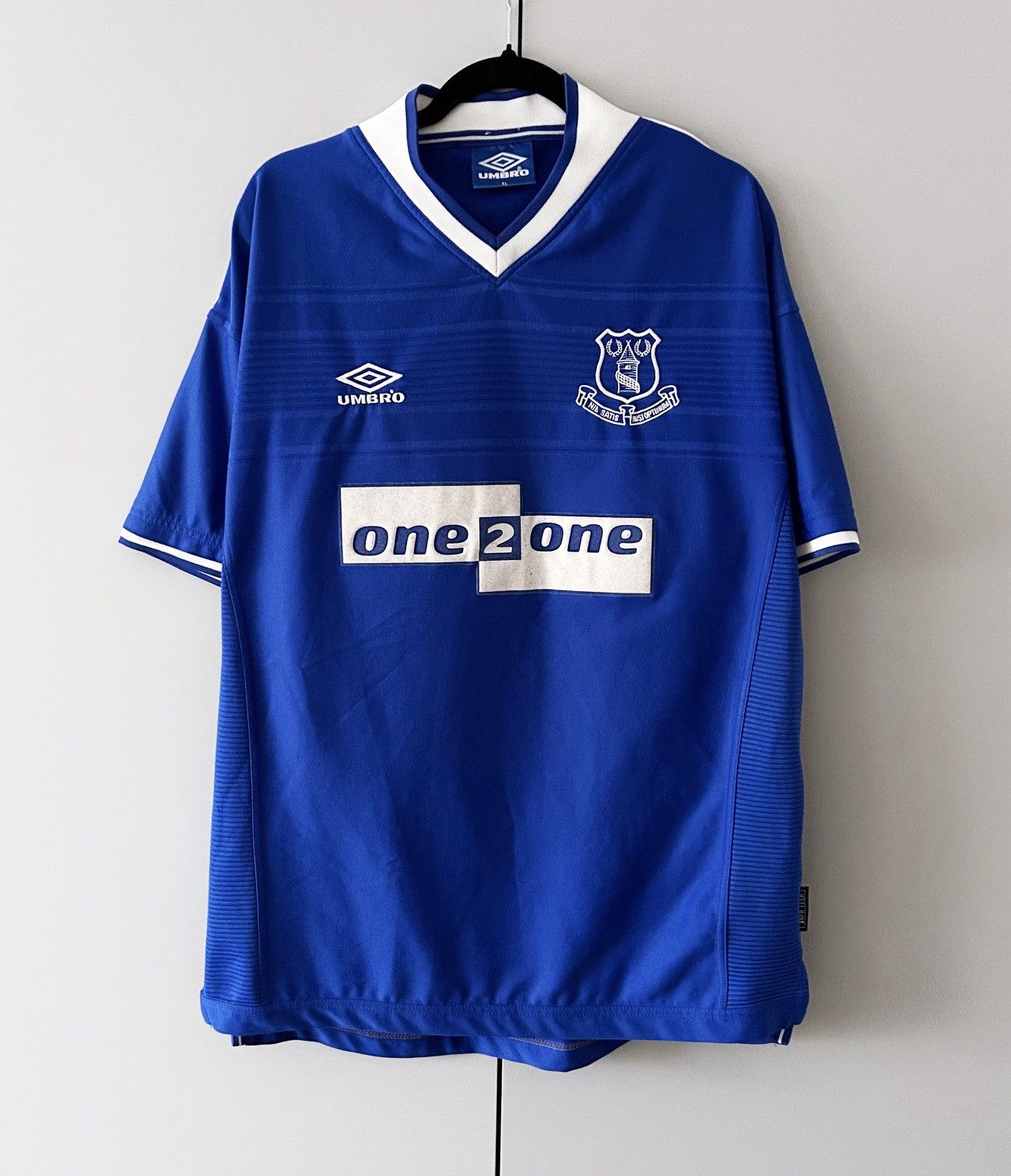 Everton jersey 1999 2000 Umbro home