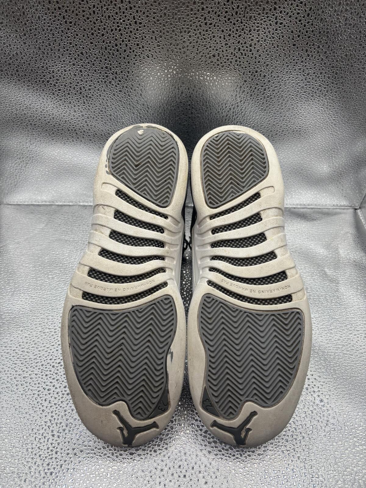 Jordan Brand Air Jordan 12 stealth GS Size US 7 / EU 40 - 3 Thumbnail