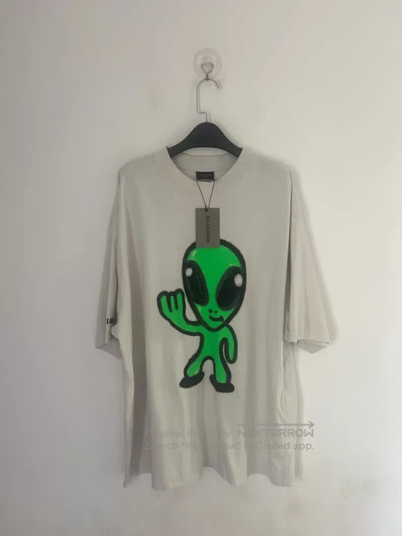 Balenciaga Balenciaga Solid color round neck printed embroidery T-shi Size US L / EU 52-54 / 3 - 1 Thumbnail