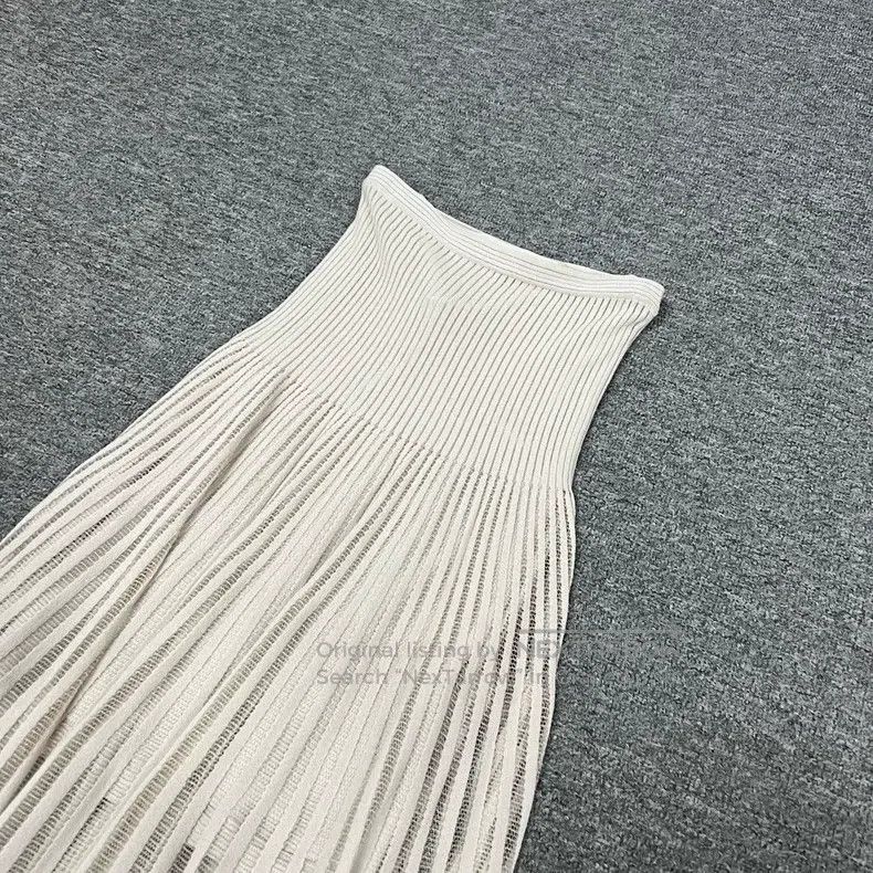 Fendi Fendi Show model knitted pleated long skirt, half skirt Size 26" / US 2 / IT 38 - 5 Thumbnail