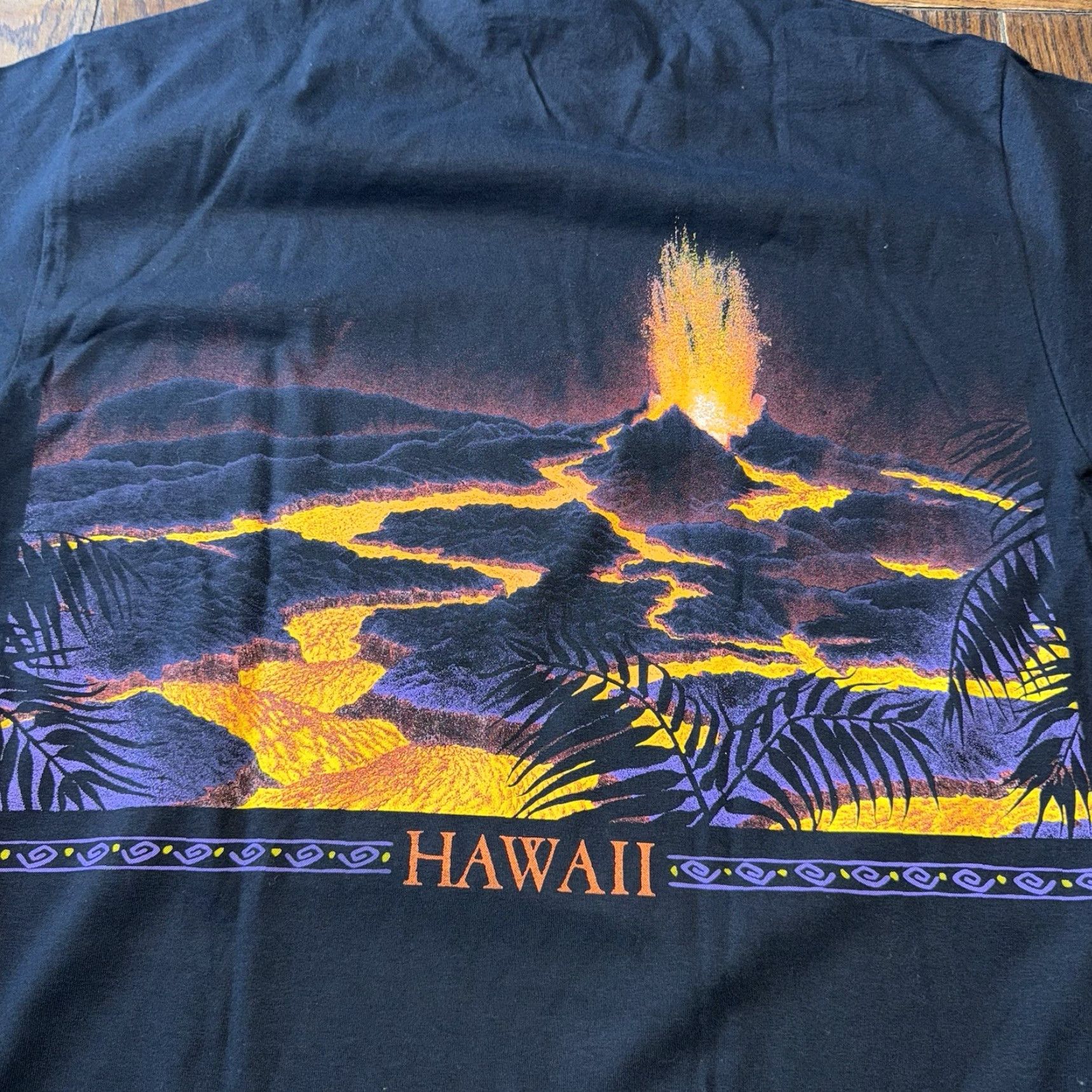 Vintage VINTAGE Kona Hawaii Volcano Explosion Lava T Shirt Mens XL 90s Palm Black Cotton Sutton’s Sportswear Regular Adults Mens Size US XL / EU 56 / 4 - 8 Thumbnail