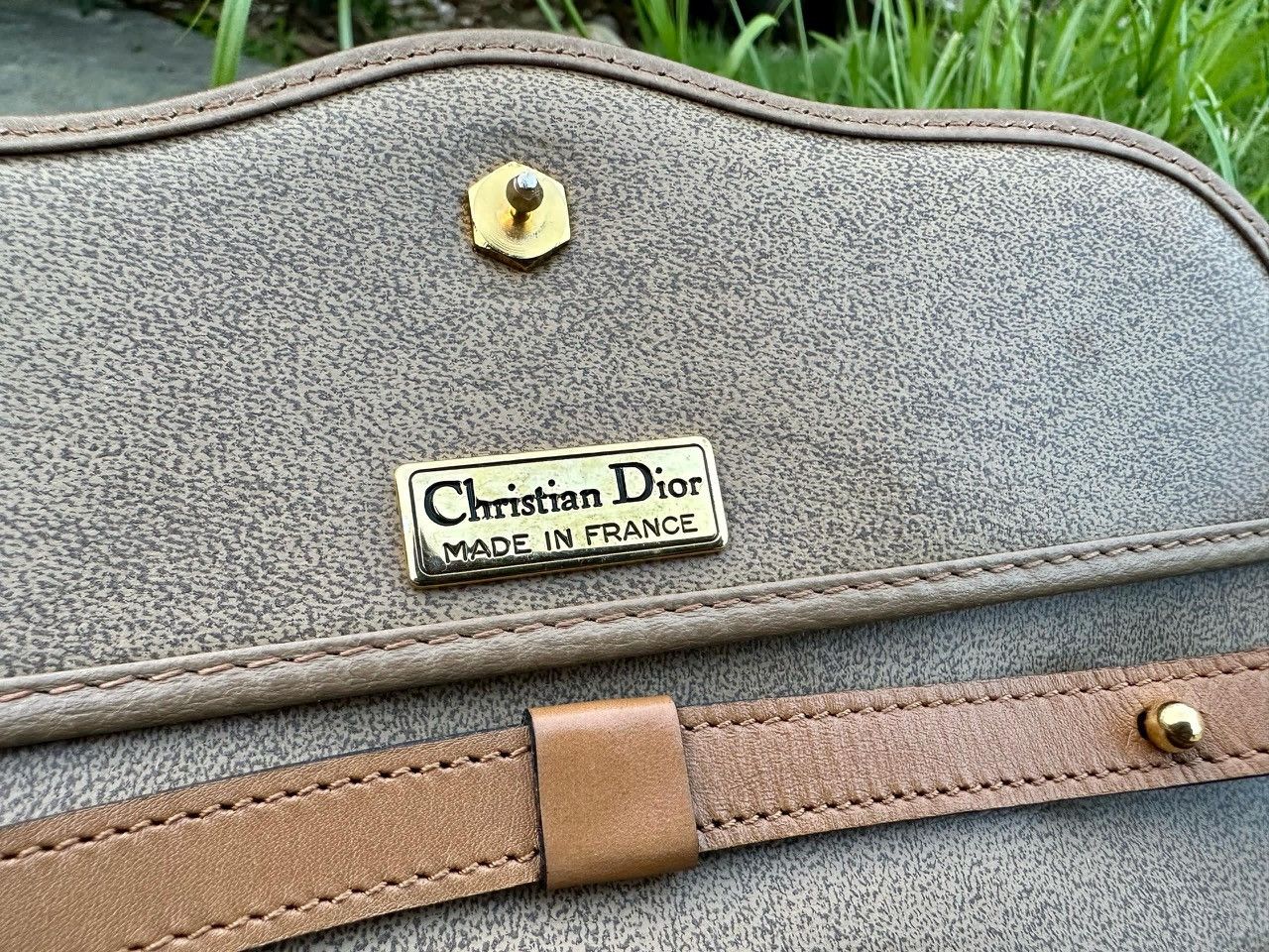 Dior Authentic Christian Dior Beige Leather Kelly Box Top Handle Size ONE SIZE - 8 Thumbnail