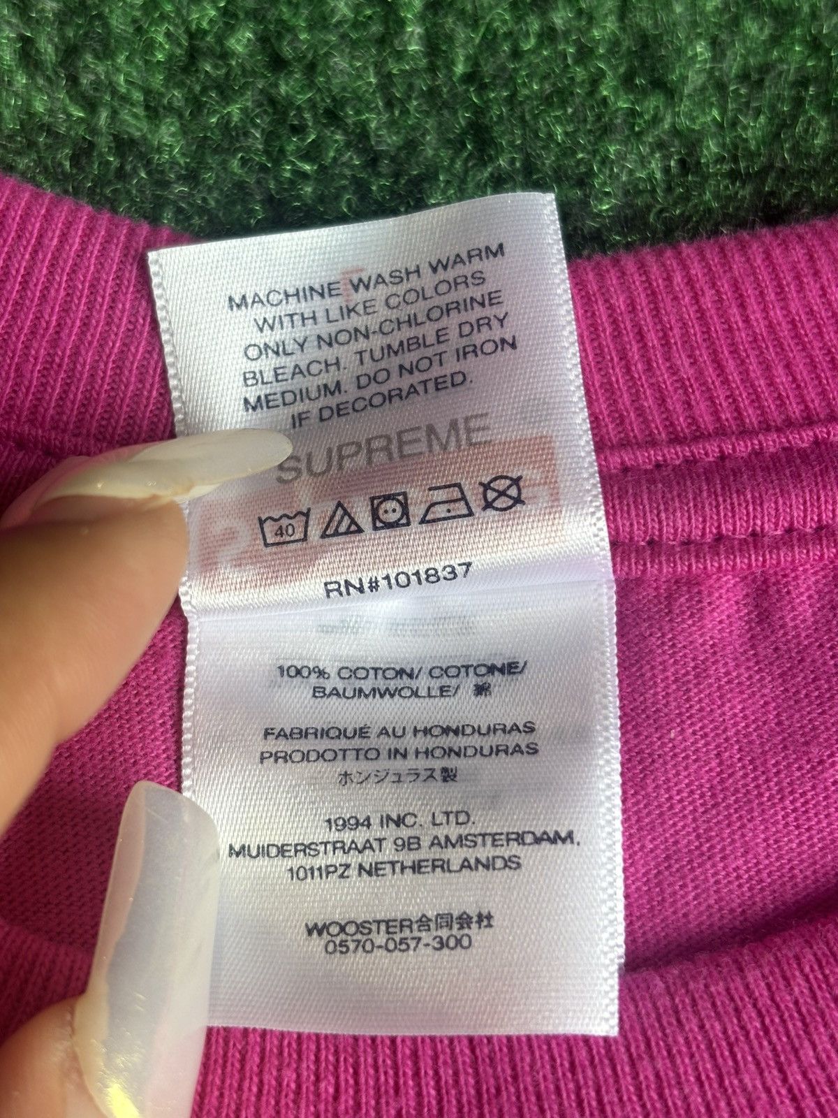 Supreme SUPREME PAINTED TEE ‘FUCHSIA’ SIZE L Size US L / EU 52-54 / 3 - 5 Thumbnail