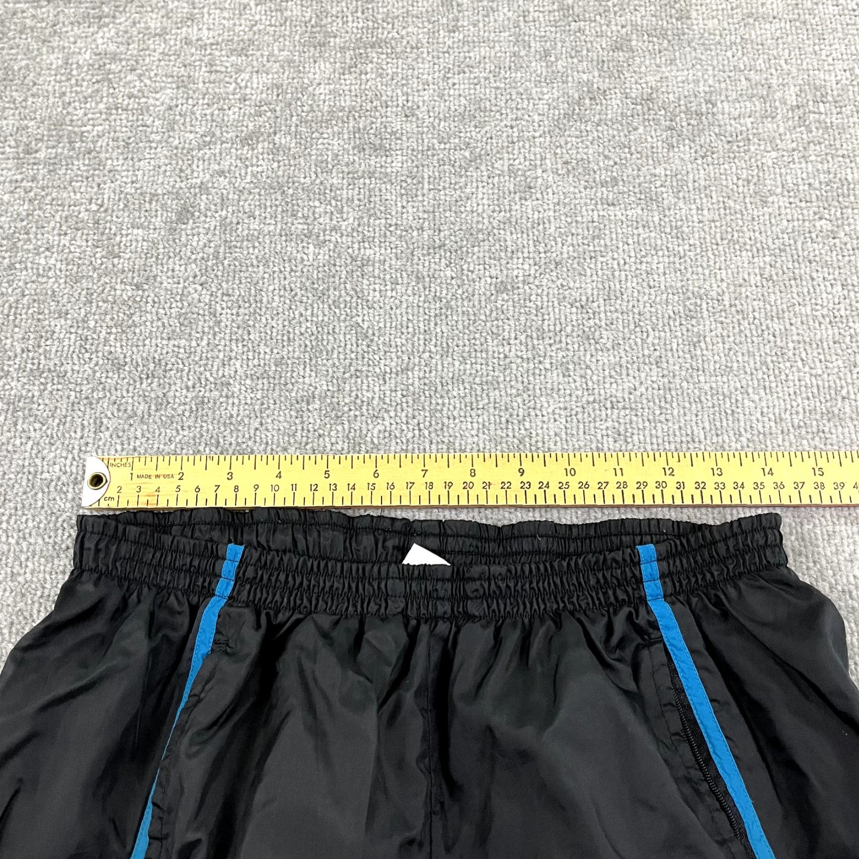 Nike VINTAGE Nike Pants Mens Medium x 32" Black Nylon Windbreaker Track Zip Retro 90s Size US 31 - 4 Thumbnail