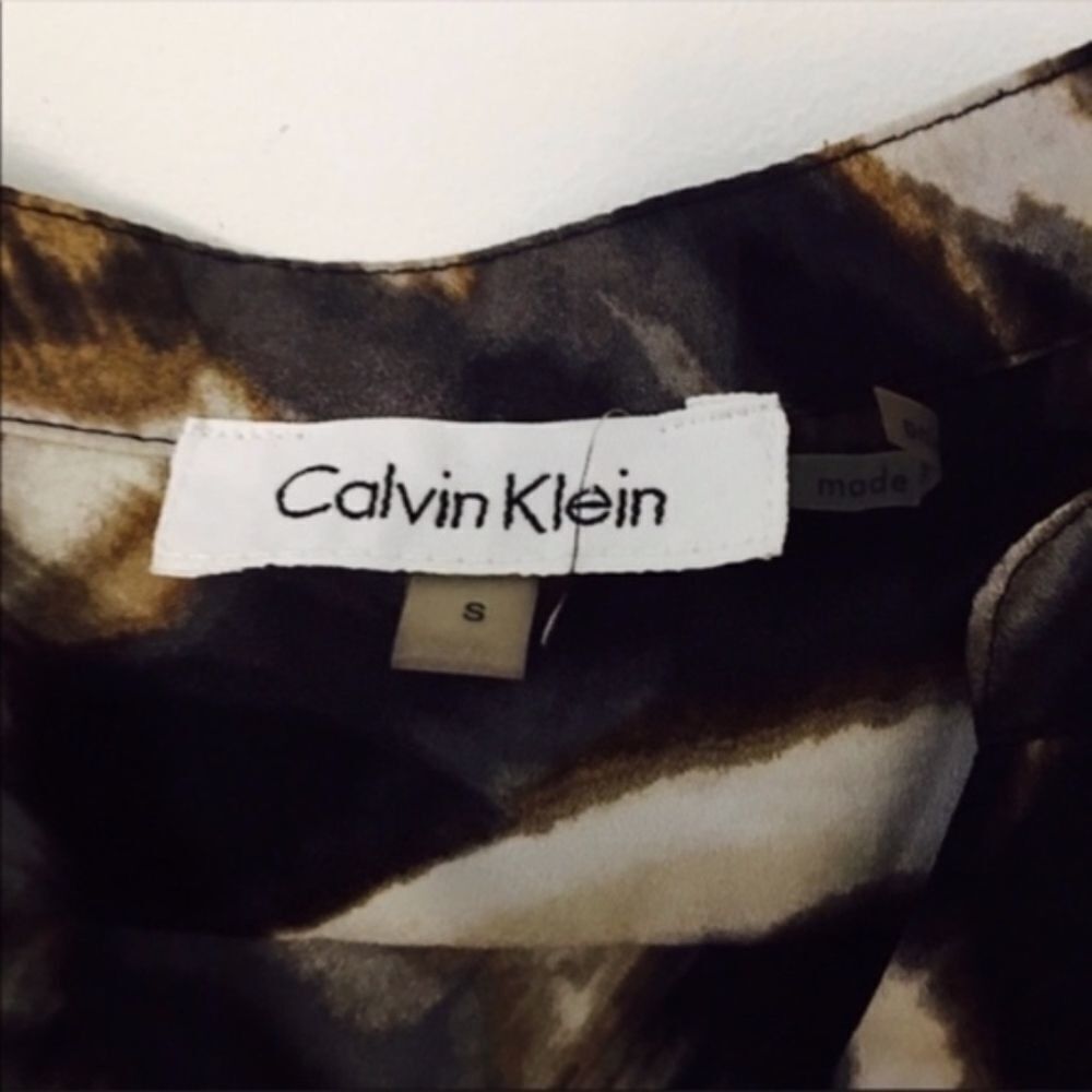 Calvin Klein Calvin Klein Abstract Print Button Down Blouse – Black, Whit Size S / US 4 / IT 40 - 4 Thumbnail