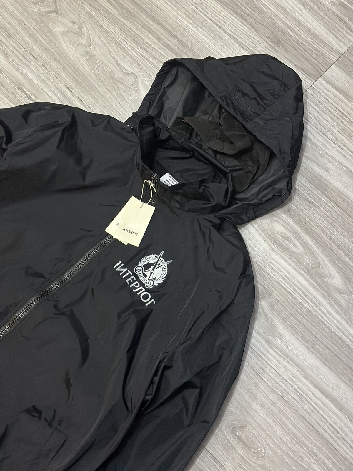Vetements AW19 Vetements Interpol Packable hood and convertible jacket Size US S / EU 44-46 / 1 - 2 Thumbnail