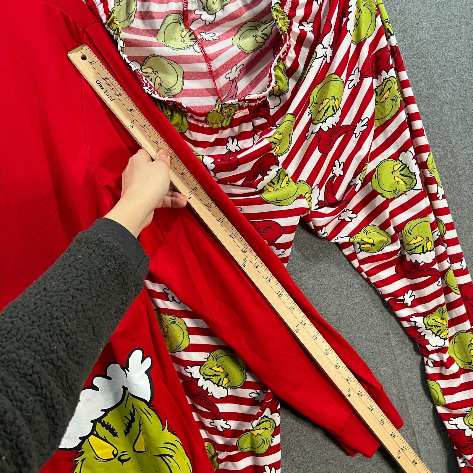 Other Dr. Seuss Grinch Matching Family Pajama Set of 4 Size M / US 6-8 / IT 42-44 - 13 Thumbnail