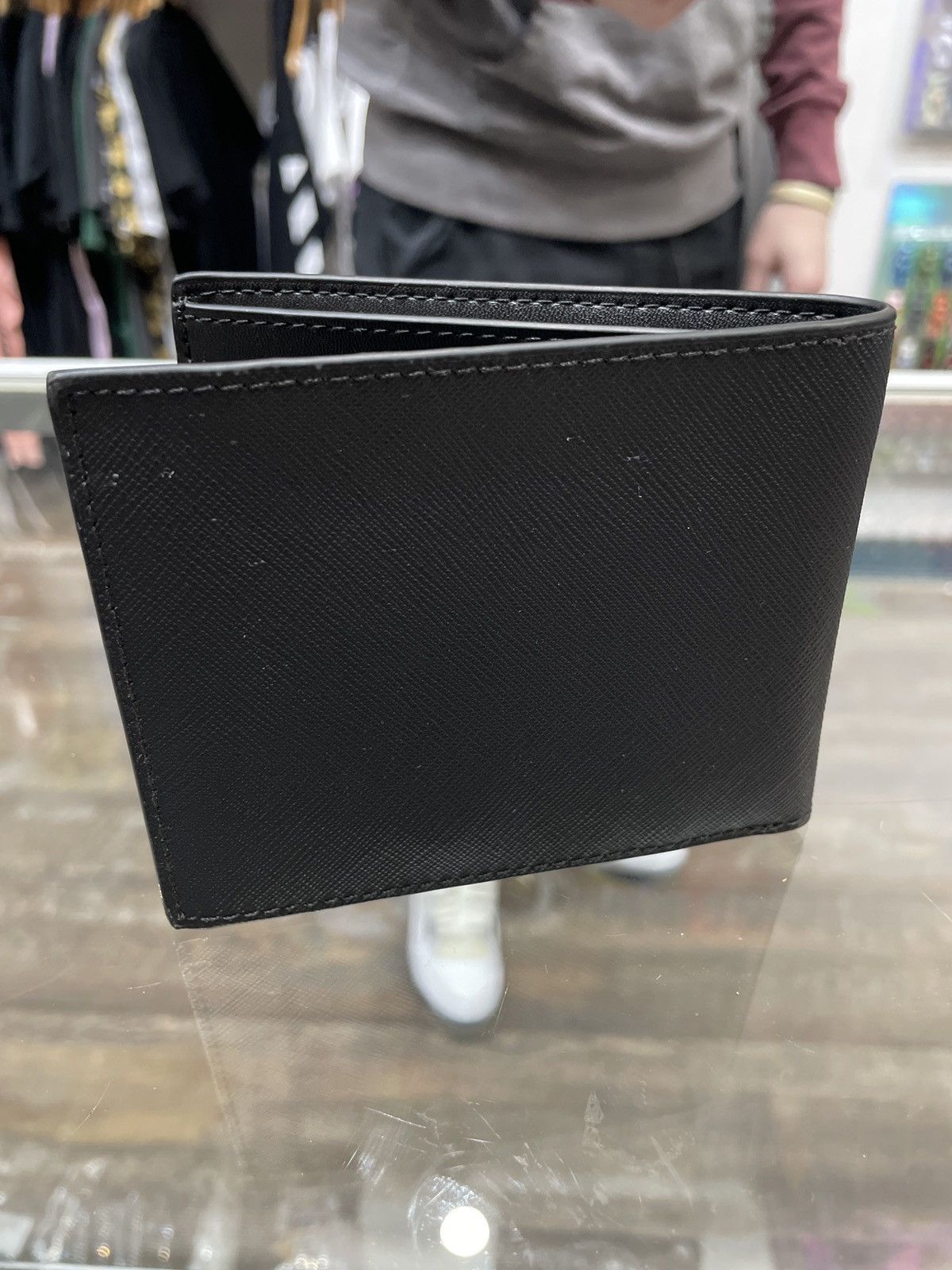Michael Kors Michael Kors Black Leather Bi- Fold Size ONE SIZE - 3 Thumbnail