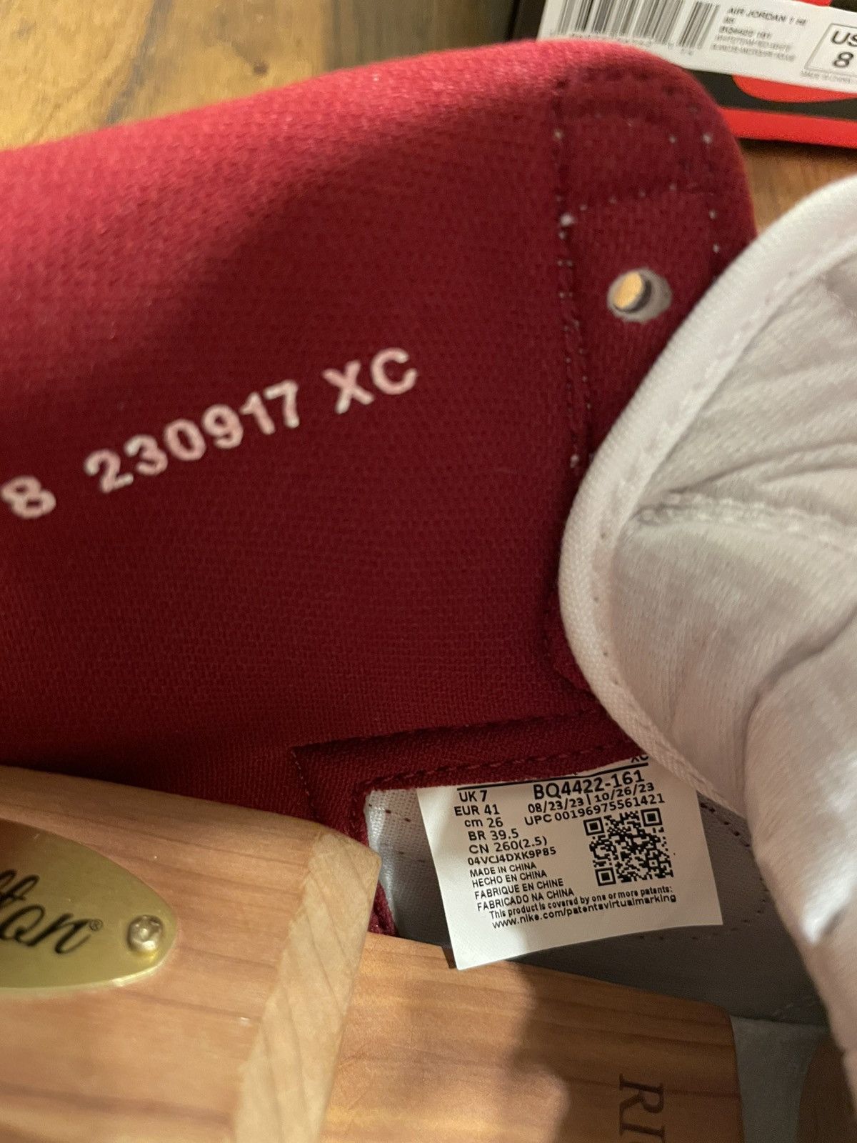 Nike Air Jordan 1 Size US 8 / EU 41 - 7 Thumbnail