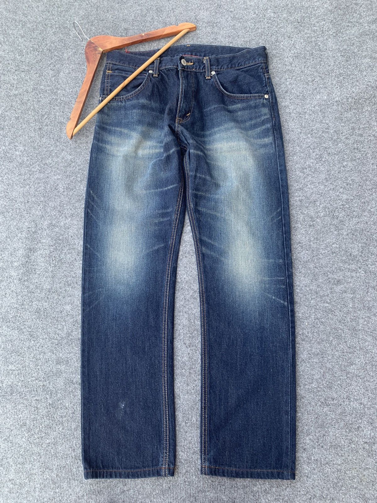 EDWIN EXCLUSIVE VINTAGE DENIM. (32)