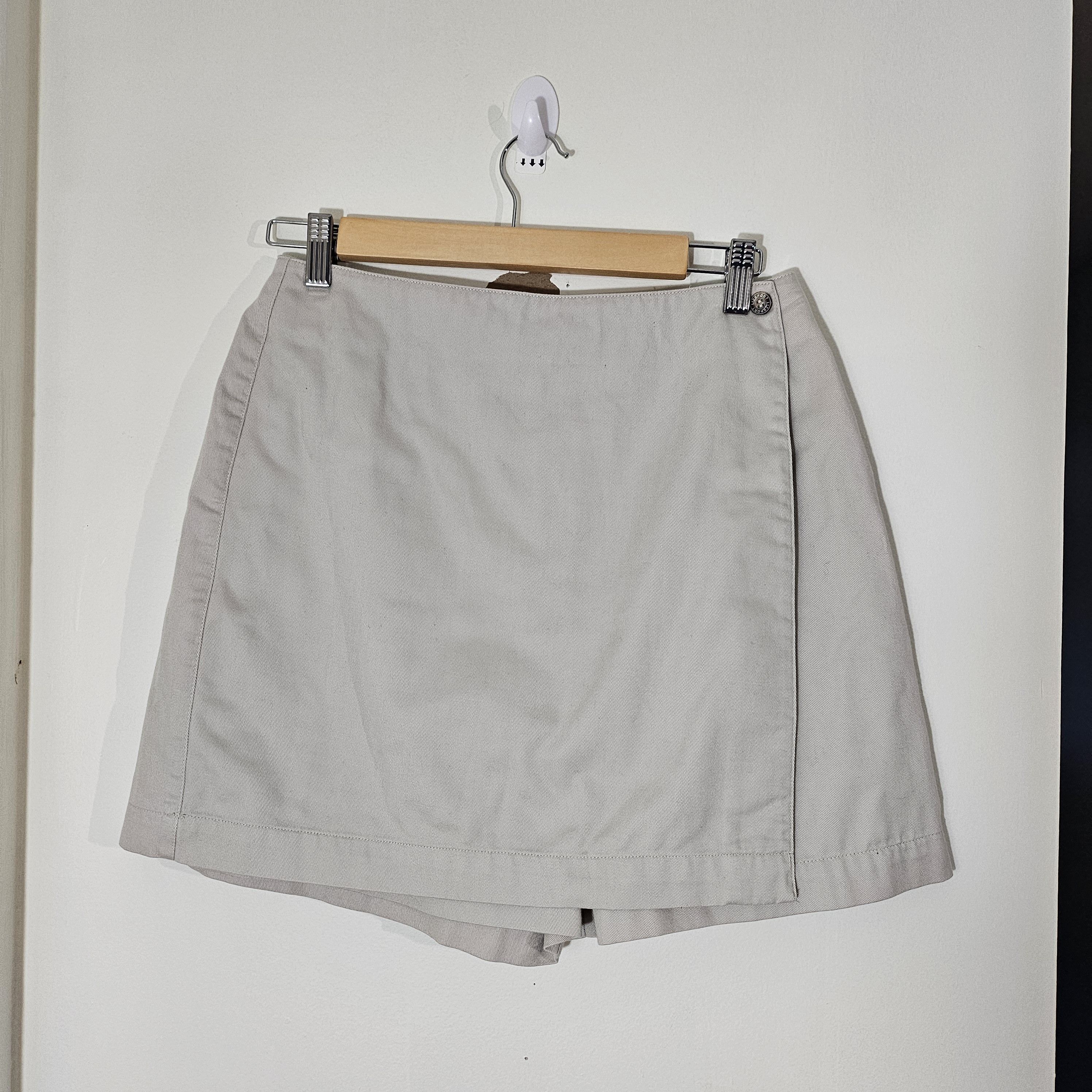 Vintage Vintage 80s Lizsport Mini High-Waist Skort Wrap Size 28" / US 6 / IT 42 - 3 Thumbnail