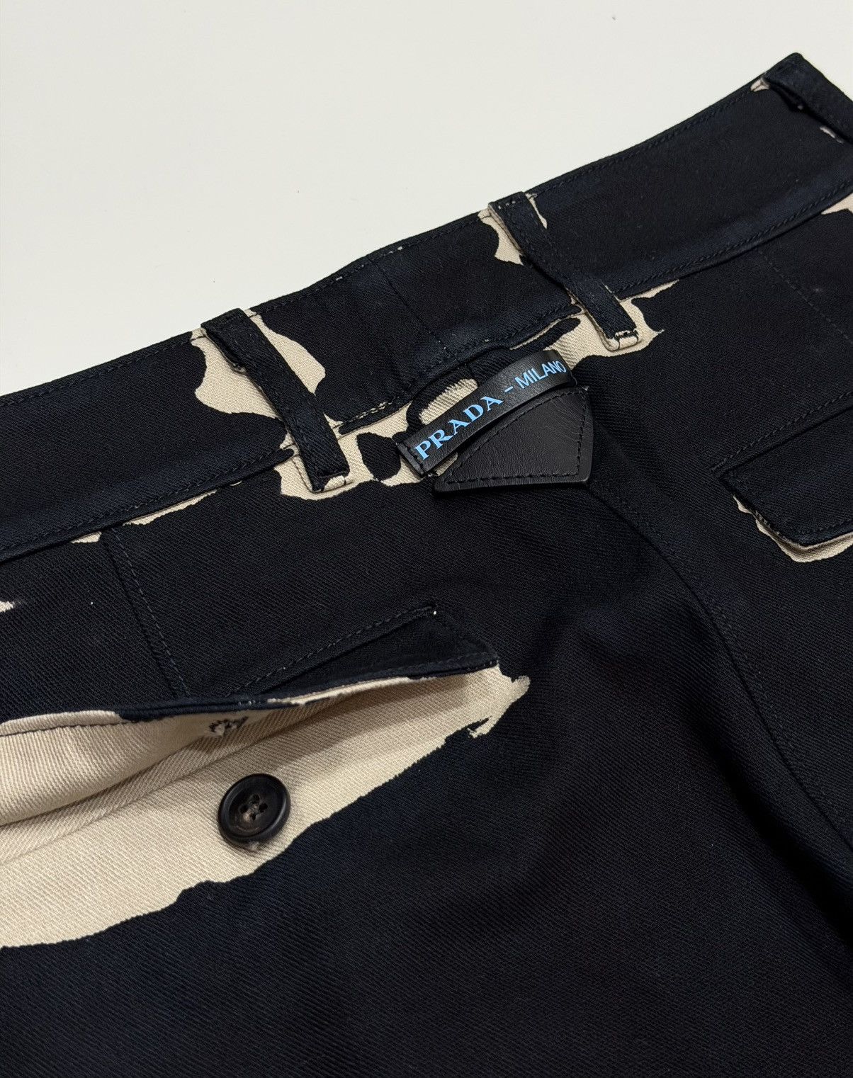 Prada PRADA FW 2018 Overdyed Back Logo Patch Pants Runway Jeans Size US 30 / EU 46 - 22 Thumbnail