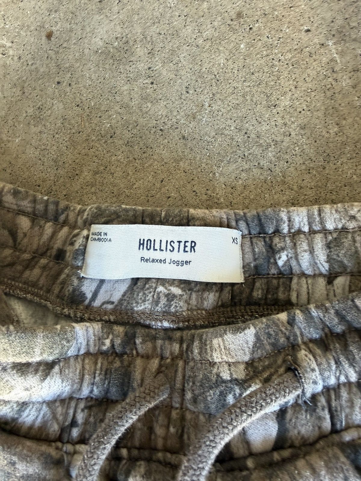 Realtree Hollister cameo joggers Size US 30 / EU 46 - 2 Thumbnail