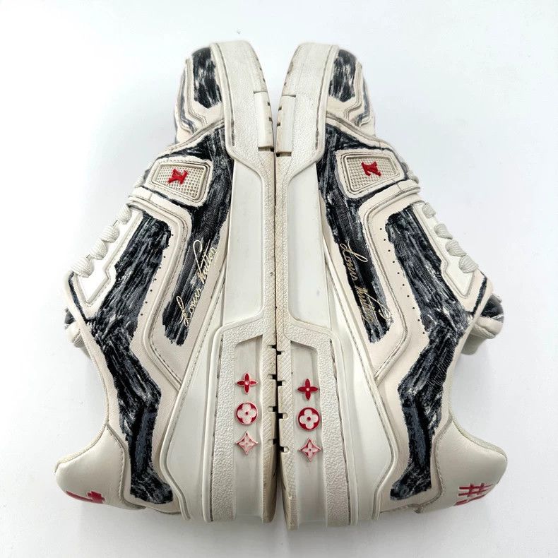 Louis Vuitton Louis Vuitton Trainer black and white hand-painted graffit Size US 8.5 / EU 41-42 - 8 Thumbnail