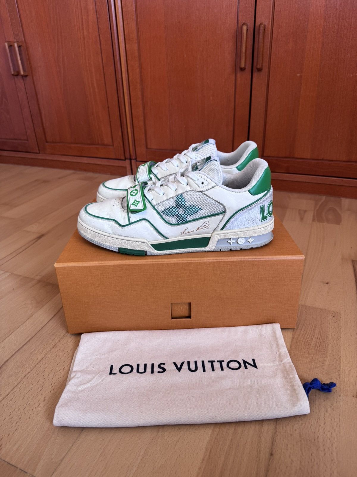 Louis Vuitton Louis Vuitton LV Trainer White Green Velcro Strap Size US 10.5 / EU 43-44 - 1 Thumbnail