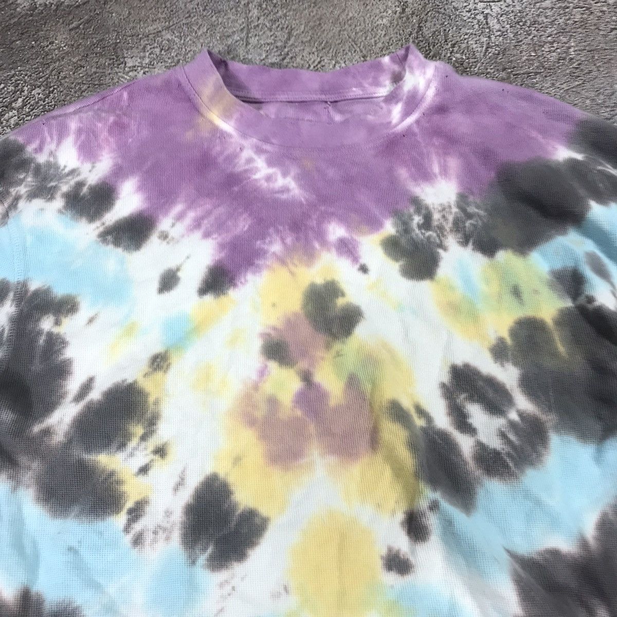 Vintage Vintage Y2K Tie Dye Longsleeve All Over Print Streetwear XL Size US XL / EU 56 / 4 - 2 Thumbnail