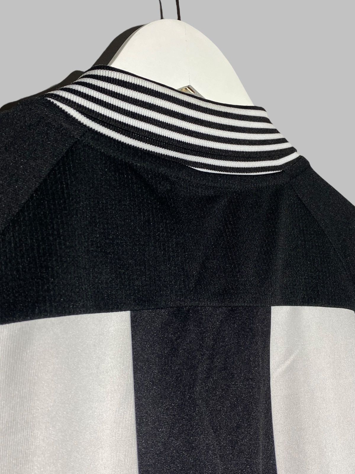 Other Castore Newcastle United 2020/21 Special Edition Jersey Size US L / EU 52-54 / 3 - 10 Thumbnail