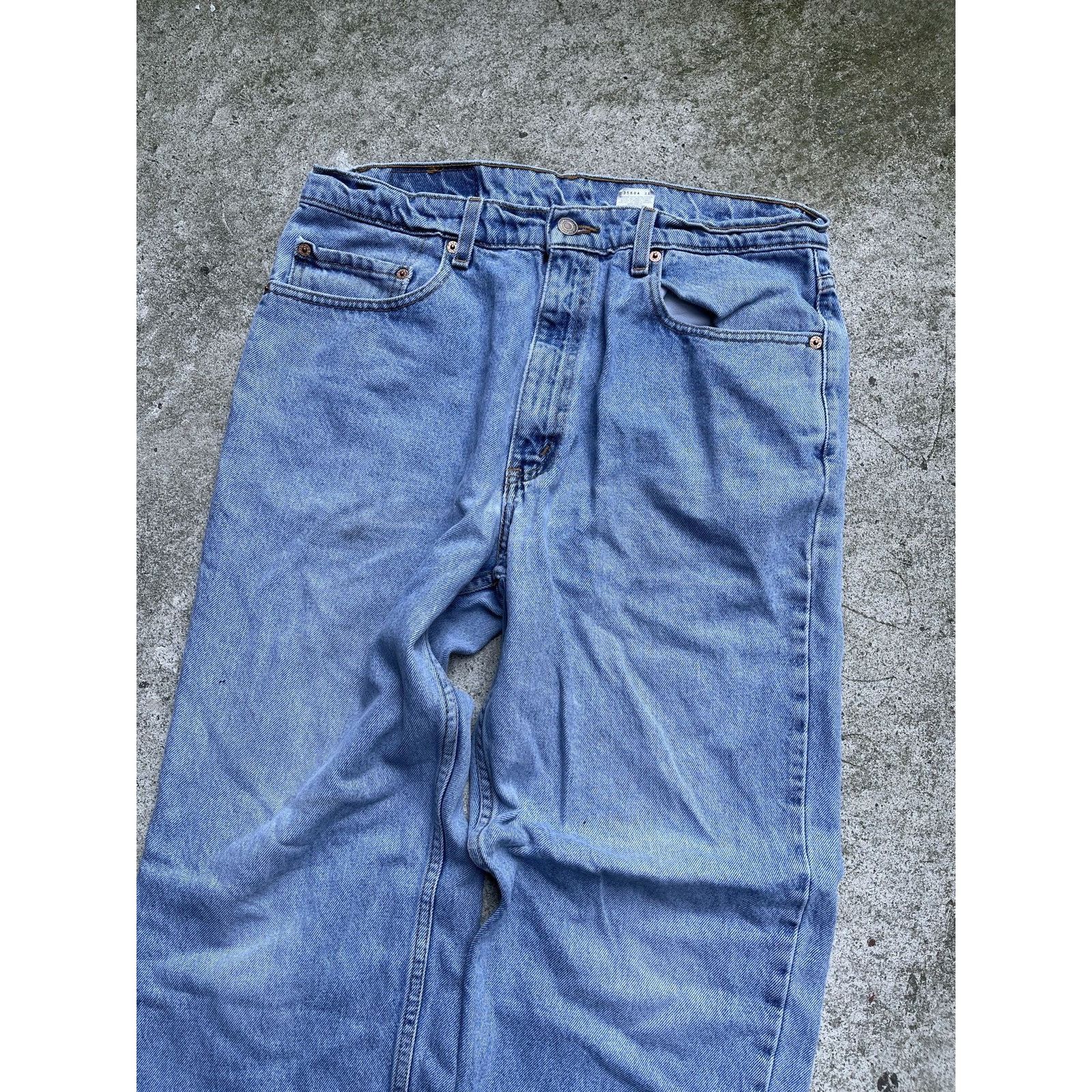 Levi's VINTAGE LEVI’S 550 LIGHT WASH DENIM JEANS Size US 35 - 5 Thumbnail