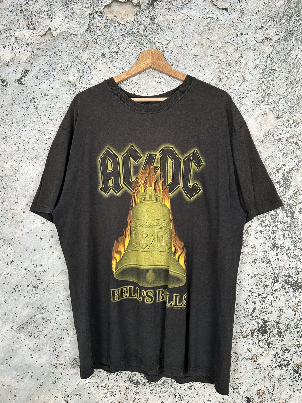 AC/DC Vintage AC DC Rock Band Tee Metal Hells Bells 2001 Archive Size US XL / EU 56 / 4 - 1 Thumbnail