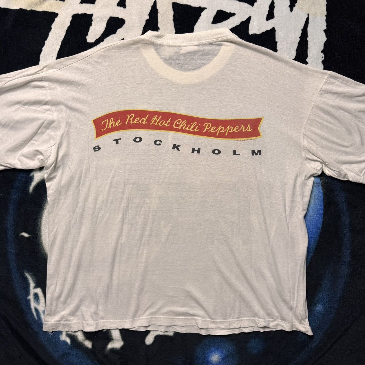Band Tees 90's Red Hot Chili Peppers Tour Tee Size US XL / EU 56 / 4 - 5 Thumbnail