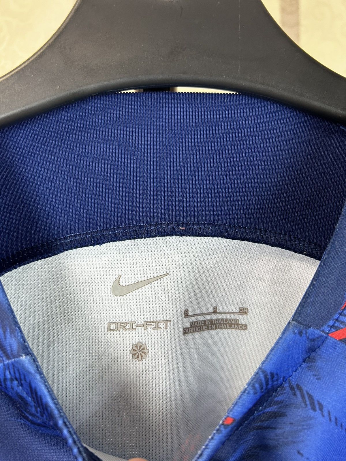 Nike Nike England 2022/2023 Jersey Size S Size US S / EU 44-46 / 1 - 5 Thumbnail