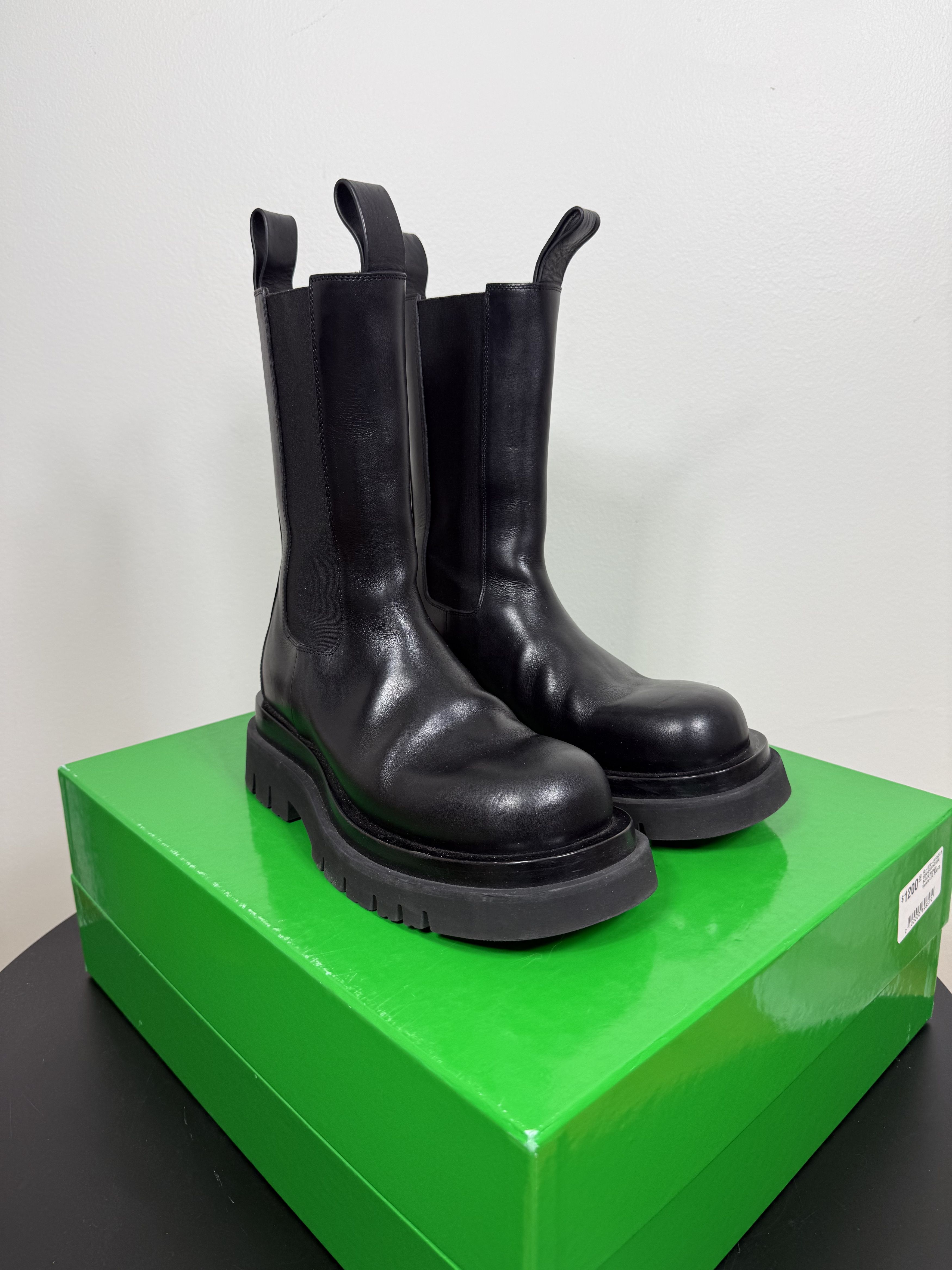 Bottega Veneta Black Leather Chelsea Lug Boots Size US 7.5 / IT 37.5 - 1 Thumbnail