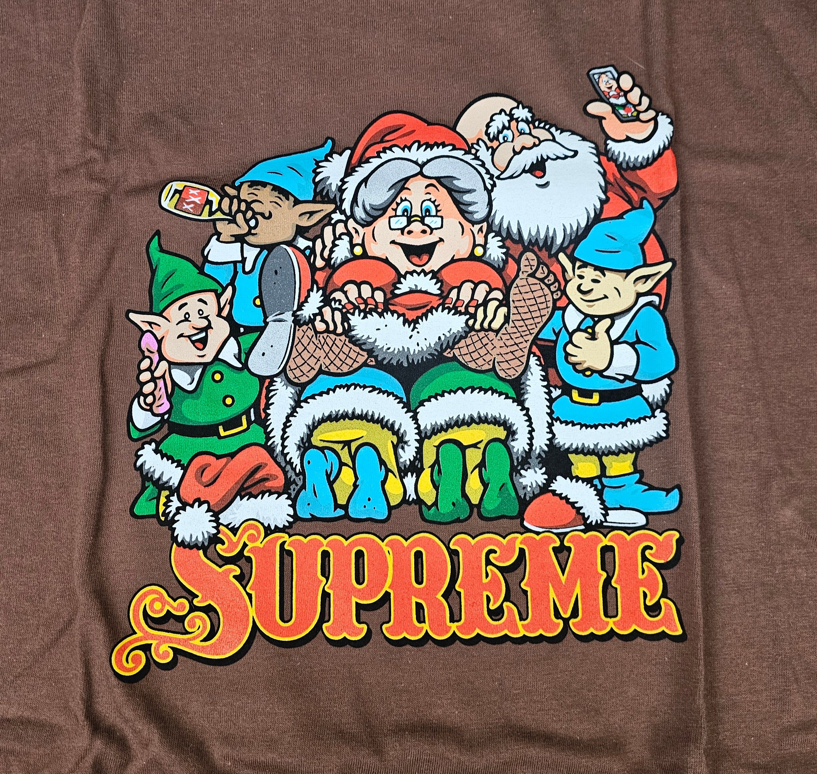 Supreme Supreme Naughty Santa Tee Brown FW25 Size XXL CONFIRMED Size US XXL / EU 58 / 5 - 4 Thumbnail