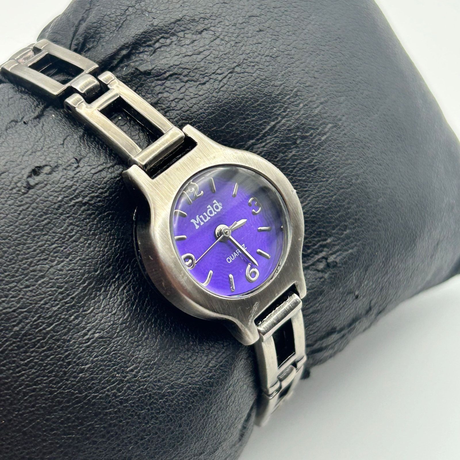 Other Mudd Women’s Silver Tone Bracelet Watch Purple Dial Quartz Size ONE SIZE - 3 Thumbnail