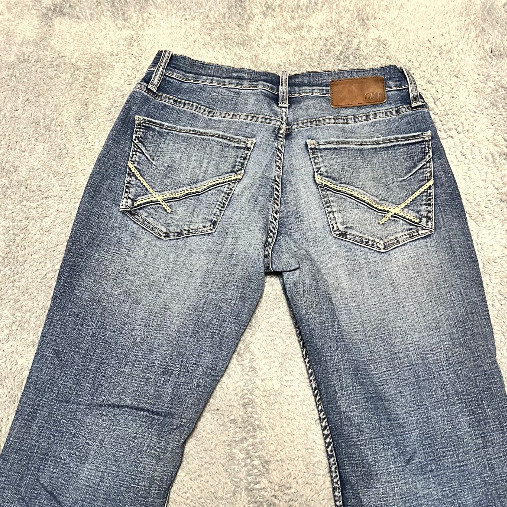 BKE BKE Jeans Mens 31 x34 Jake Straight Whisker Distressed Blue Denim Pants Mens Regular 31 Blue Distressed 90s? Size US 31 - 5 Thumbnail