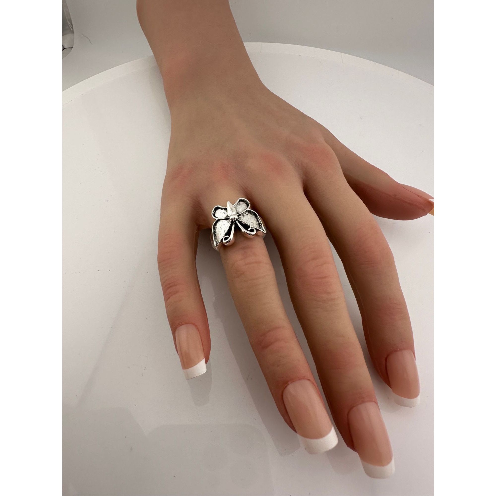 Other Beautiful .925 Sterling Silver Butterfly Ring (Size 7.5) wit Size ONE SIZE - 9 Thumbnail