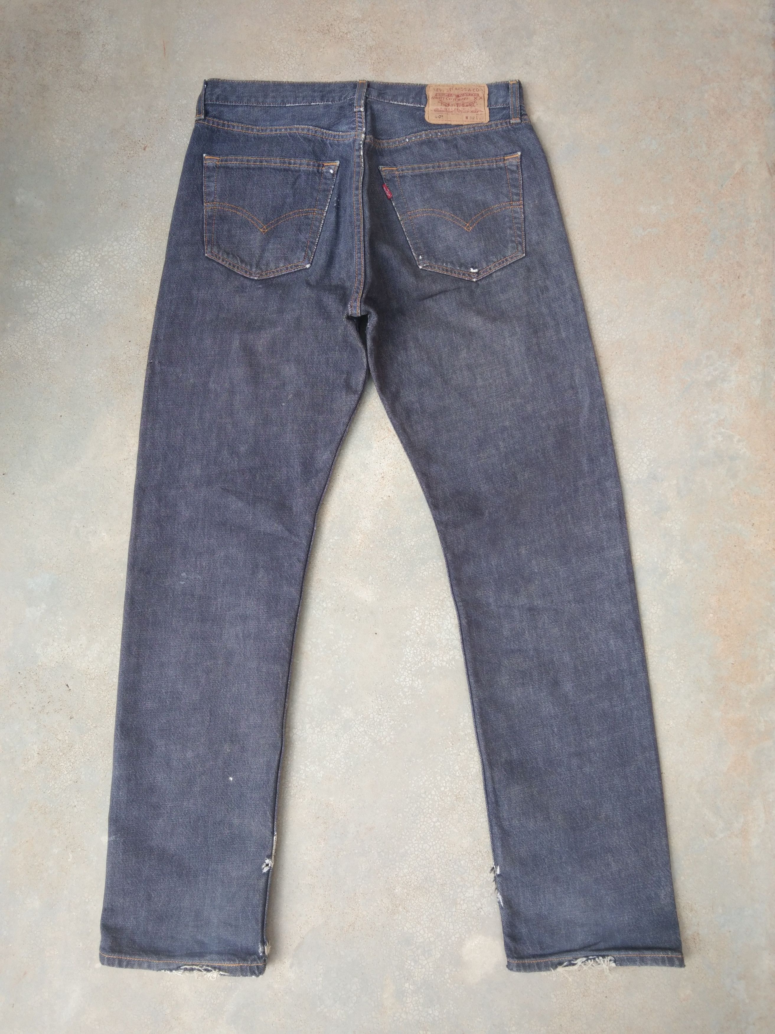 Levi's Vintage Levi's 501 Distressed Jeans 32x32 Size US 32 / EU 48 - 2 Thumbnail