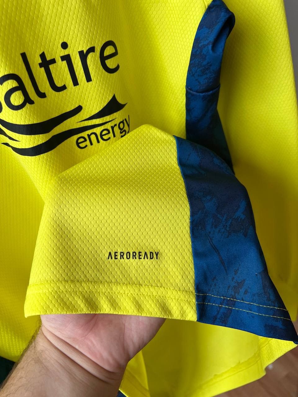 Adidas 2019/20 ABERDEEN FC GK SOCCER JERSEY FOOTBALL SHIRT ADIDAS S Size US S / EU 44-46 / 1 - 9 Thumbnail