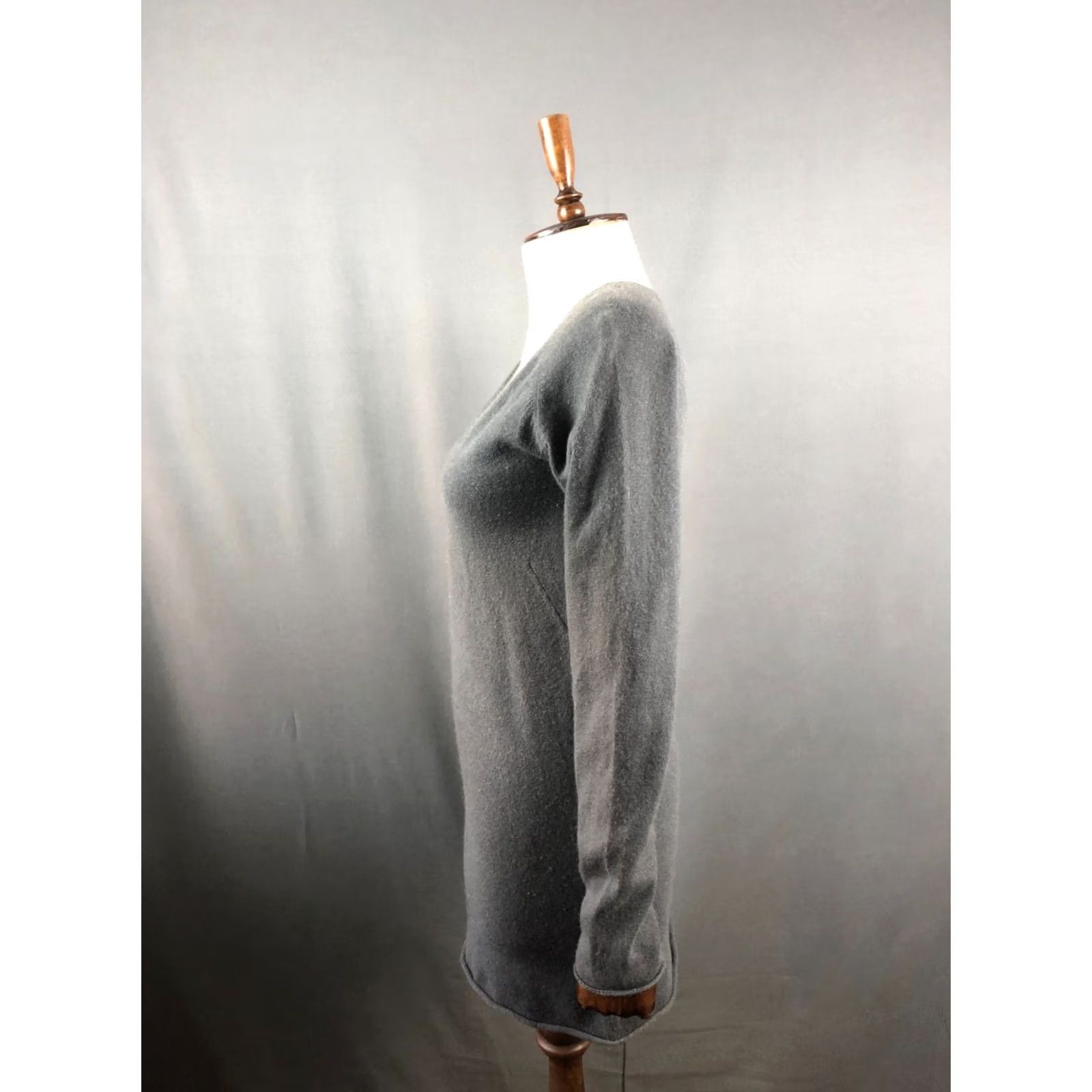 Zadig & Voltaire Zadig & Voltaire Tunic Women M Dark Gray Cashmere V-Neck Pullover Casual Classic Size M / US 6-8 / IT 42-44 - 2 Thumbnail