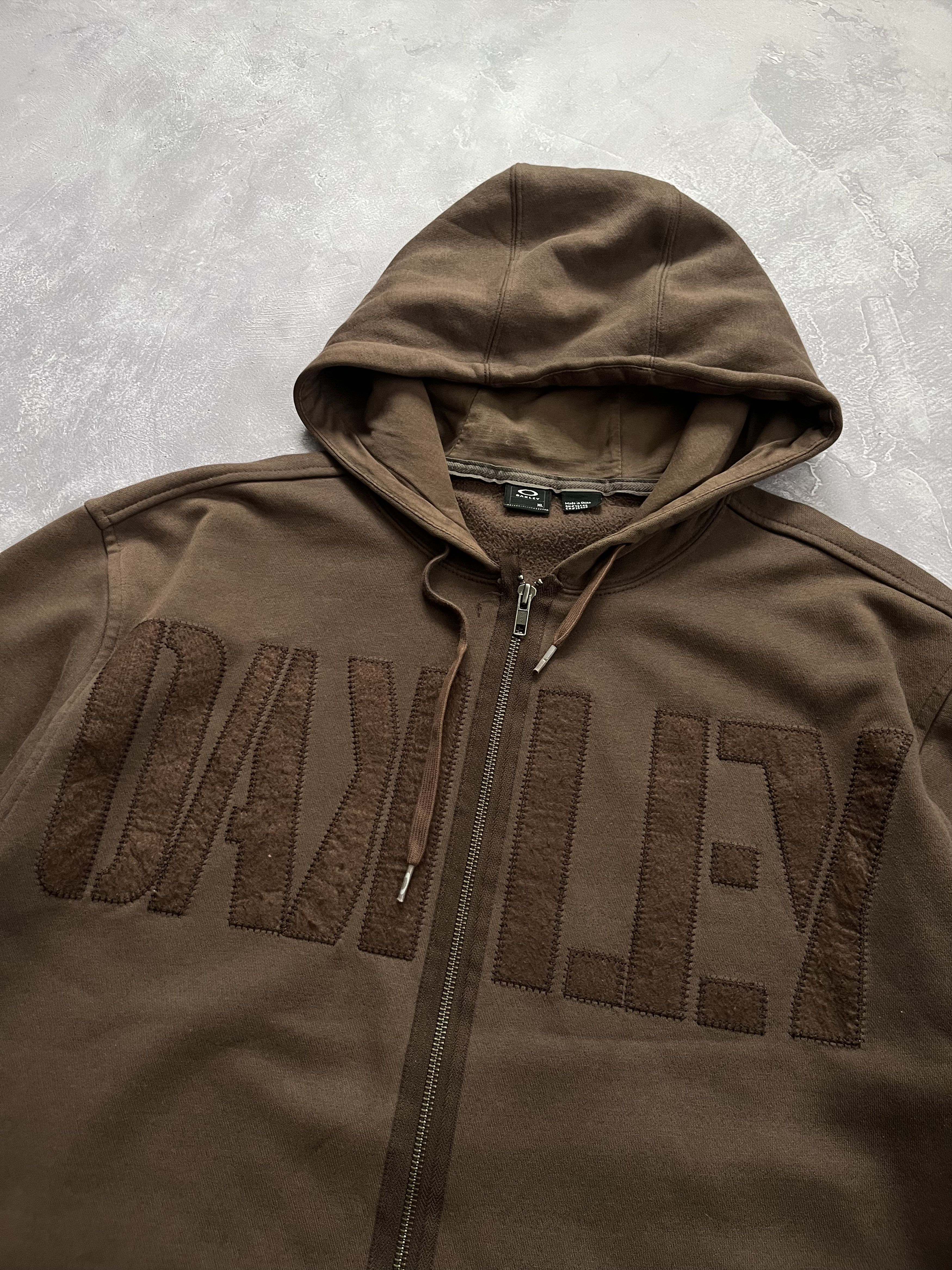 Oakley Vintage Oakley Y2K Hoodie Brown Full Zip Sweatshirt Big Logo Size US XL / EU 56 / 4 - 6 Thumbnail
