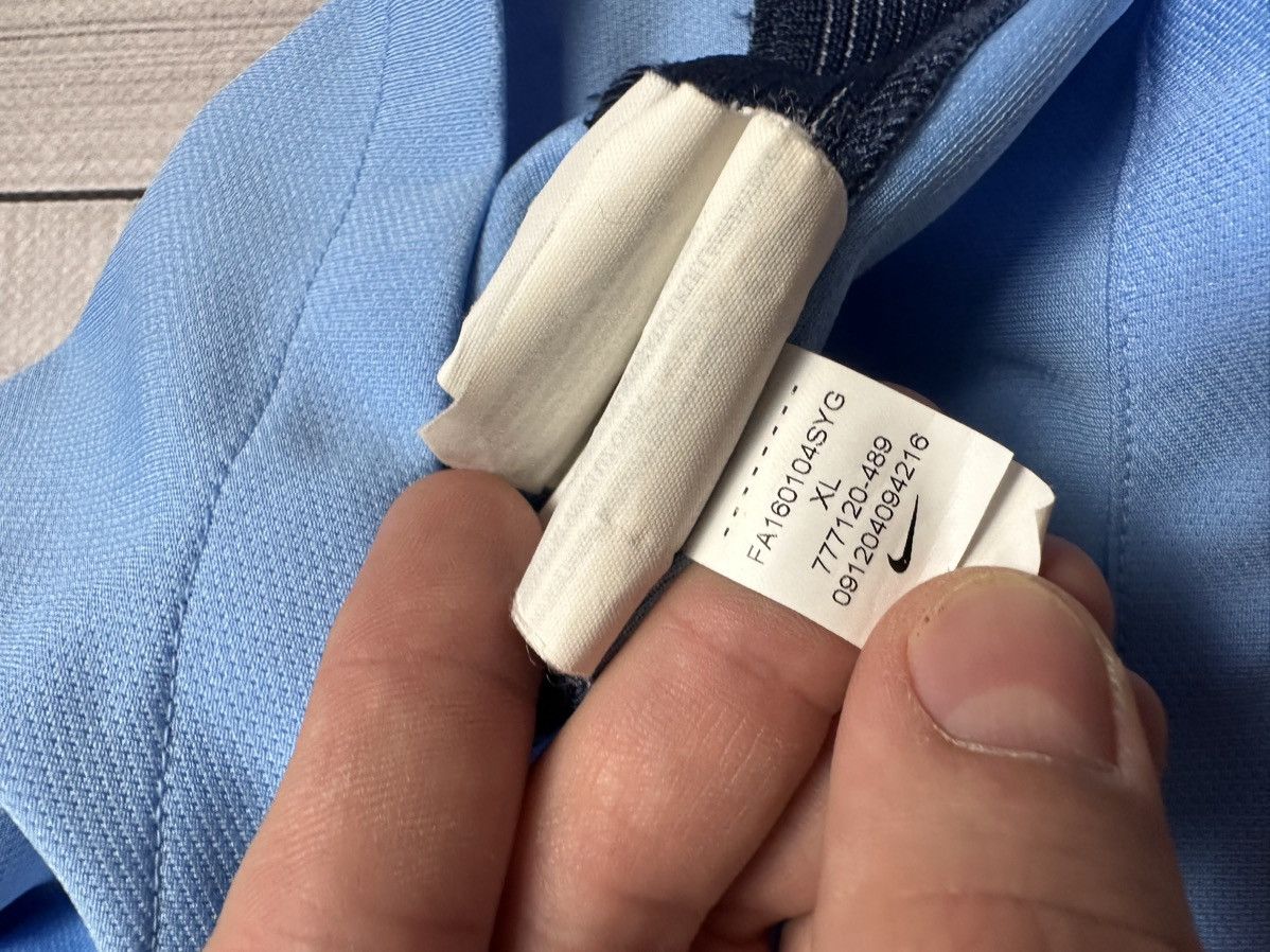 Vintage Vintage Nike Manchester City soccer jersey blue Women’s XL Size XL / US 12-14 / IT 48-50 - 5 Thumbnail