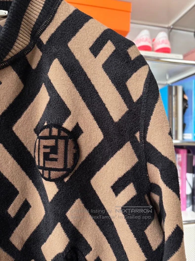Fendi Fendi Capsule series brown reversible all-over monogrammed Size S / US 4 / IT 40 - 2 Thumbnail