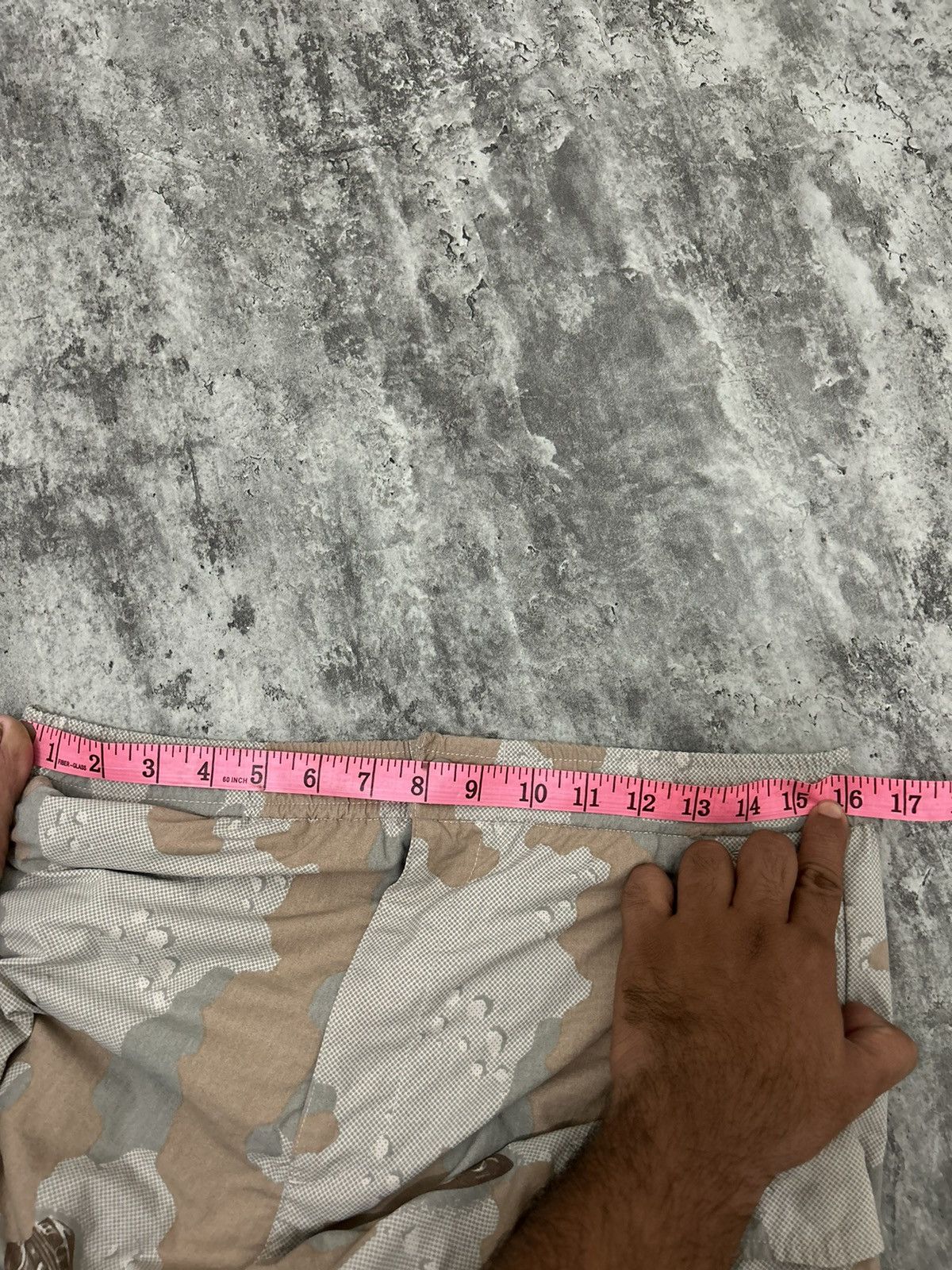 GU × Undercover Undercover x GU Military Camouflage Cargo Pans Size US 30 / EU 46 - 12 Thumbnail