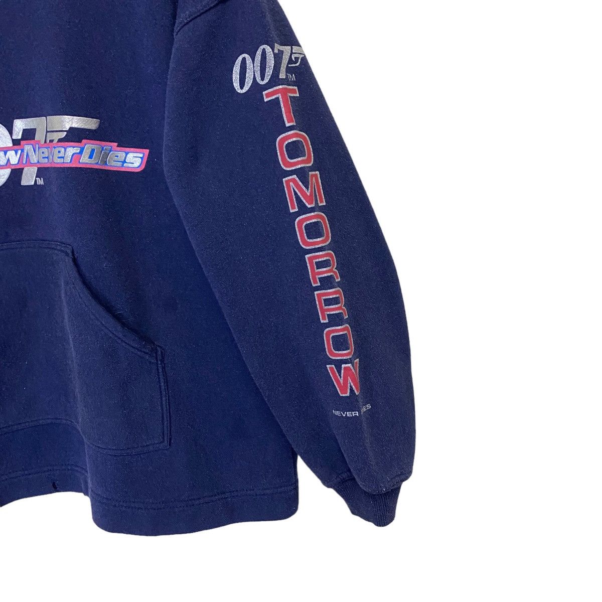 Other Vintage James Bond 007 Tomorrow Neverdies Pullover Hoodie Size US S / EU 44-46 / 1 - 6 Thumbnail
