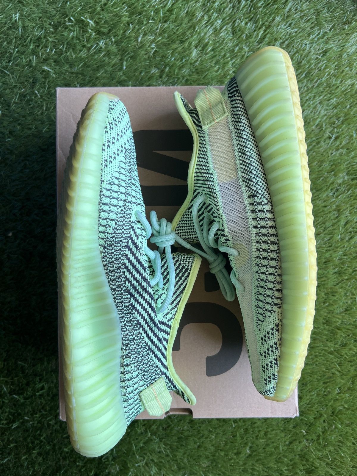 Adidas × Kanye West × Yeezy adidas Yeezy Boost 350 V2 Yeezreel Non-Reflective Size US 10 / EU 43 - 3 Thumbnail