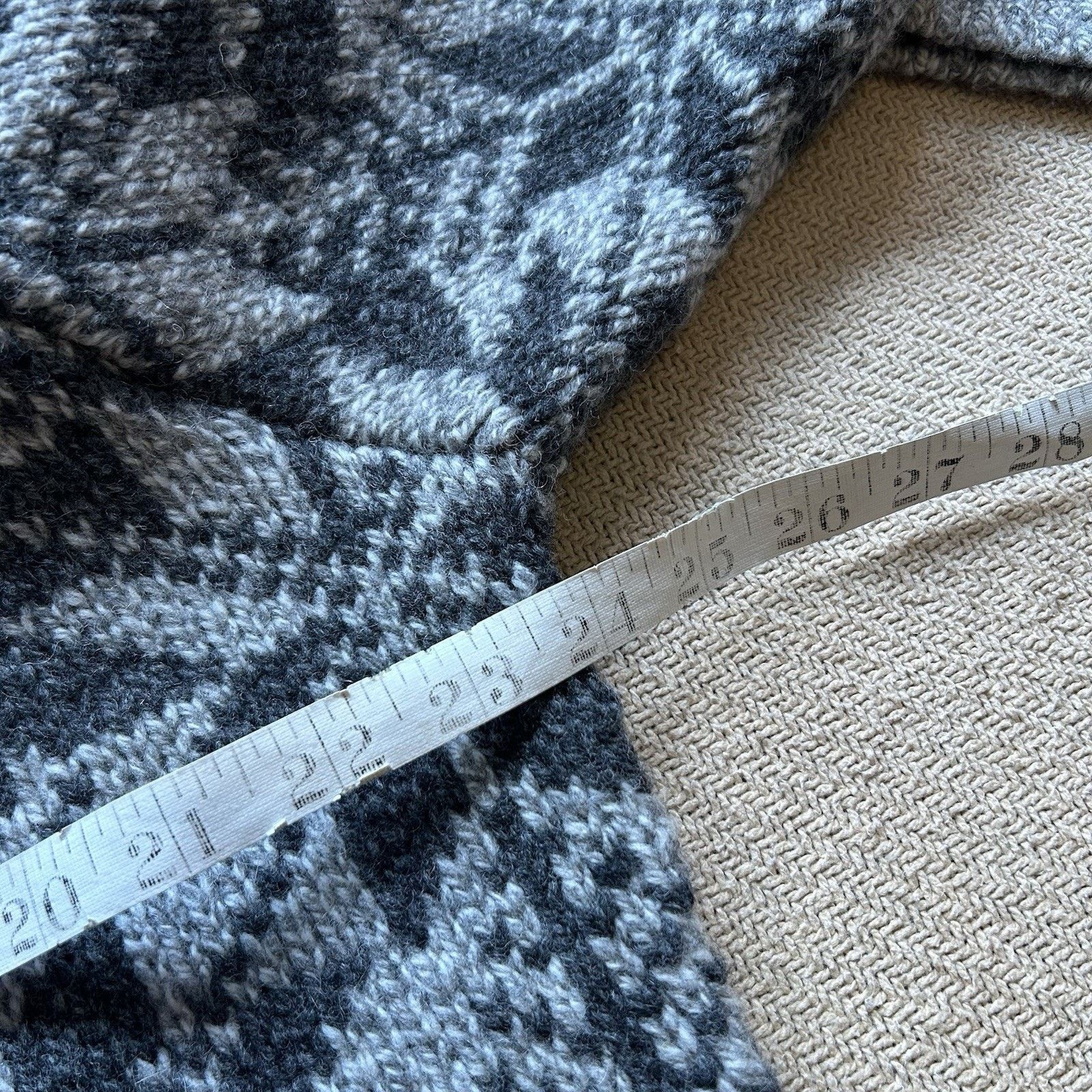 L.L. Bean Lambs Wool Knit Snowflake Fair Isle Button Henley Sweater Size US L / EU 52-54 / 3 - 4 Thumbnail