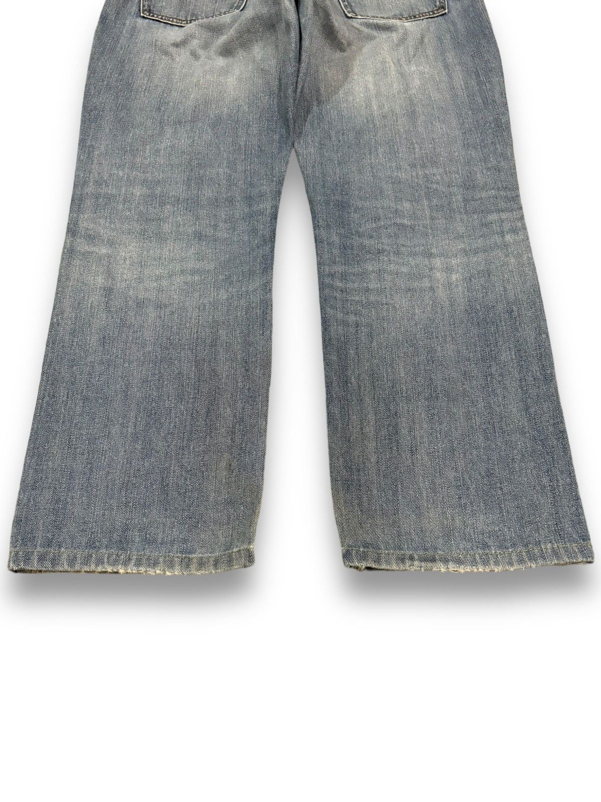 Uniqlo Vintage Y2K Uniqlo Blue Wash Loose Fit Distressed Jeans Size US 35 - 12 Thumbnail