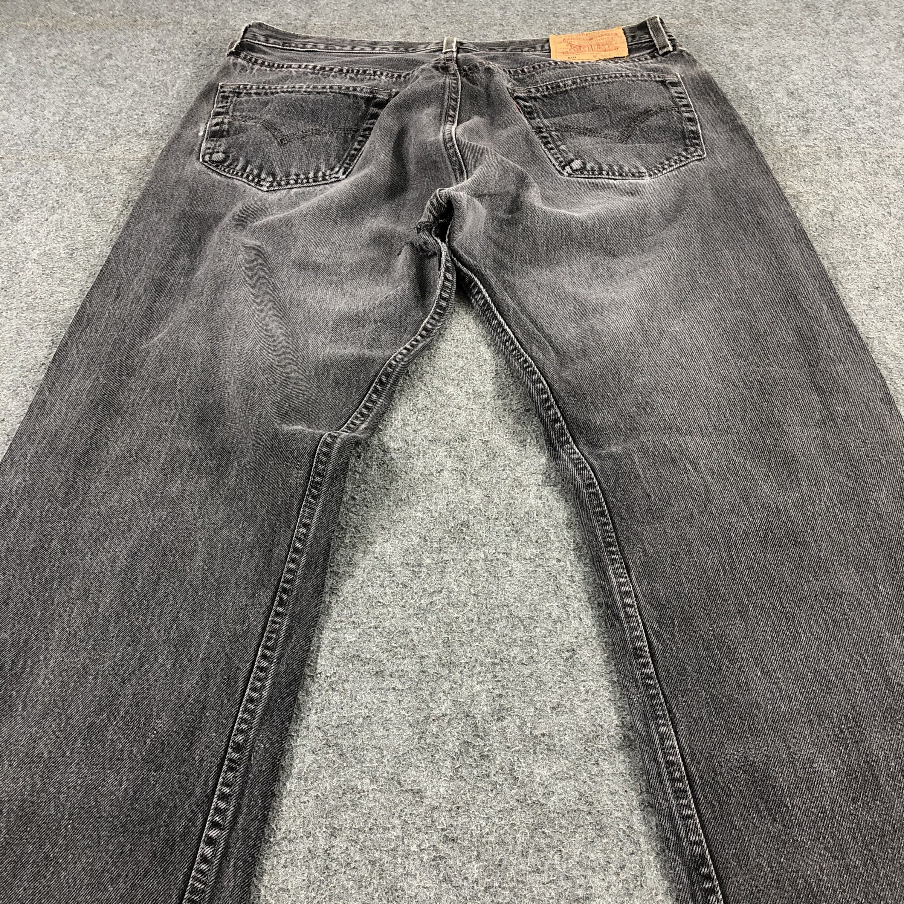 Levi's Vintage 90s Distress Levis 501 Faded Black Jeans-JM1564 Size US 35 - 4 Thumbnail