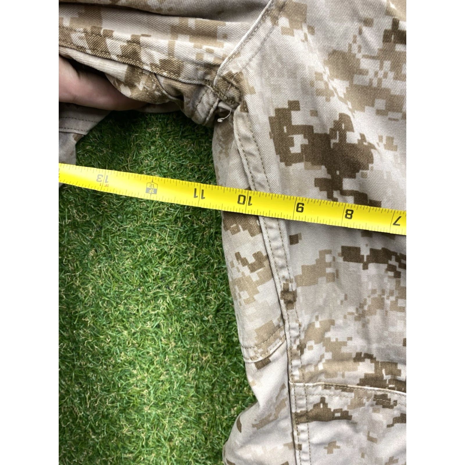 Vintage VINTAGE US ARMY Pants Mens Small Short Beige Digital Camo Cargo Pockets Desert Marpat Size US 29 - 4 Thumbnail