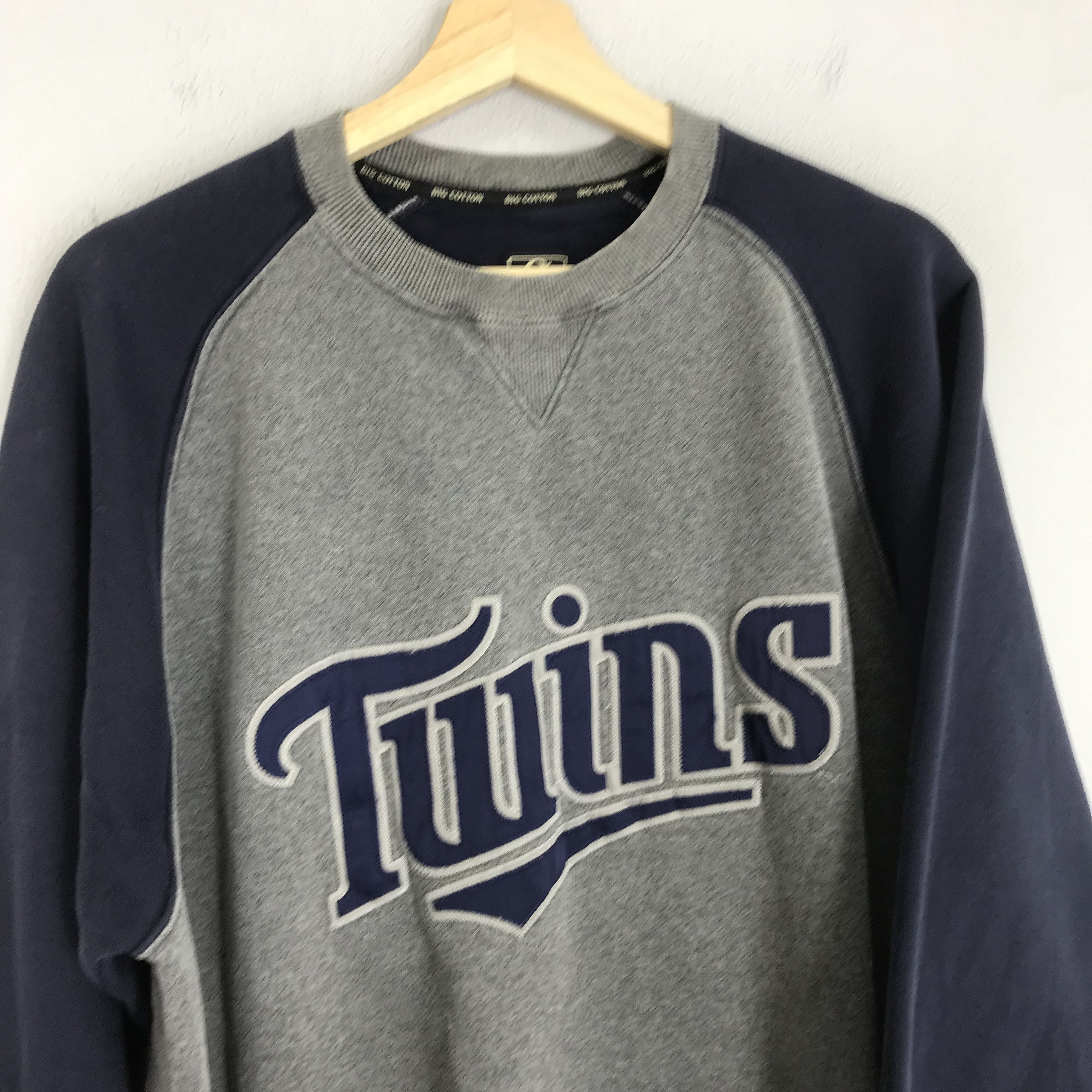 Vintage Vintage Minnesota Twins Gray Sweatshirt - 393 Size US XL / EU 56 / 4 - 6 Thumbnail