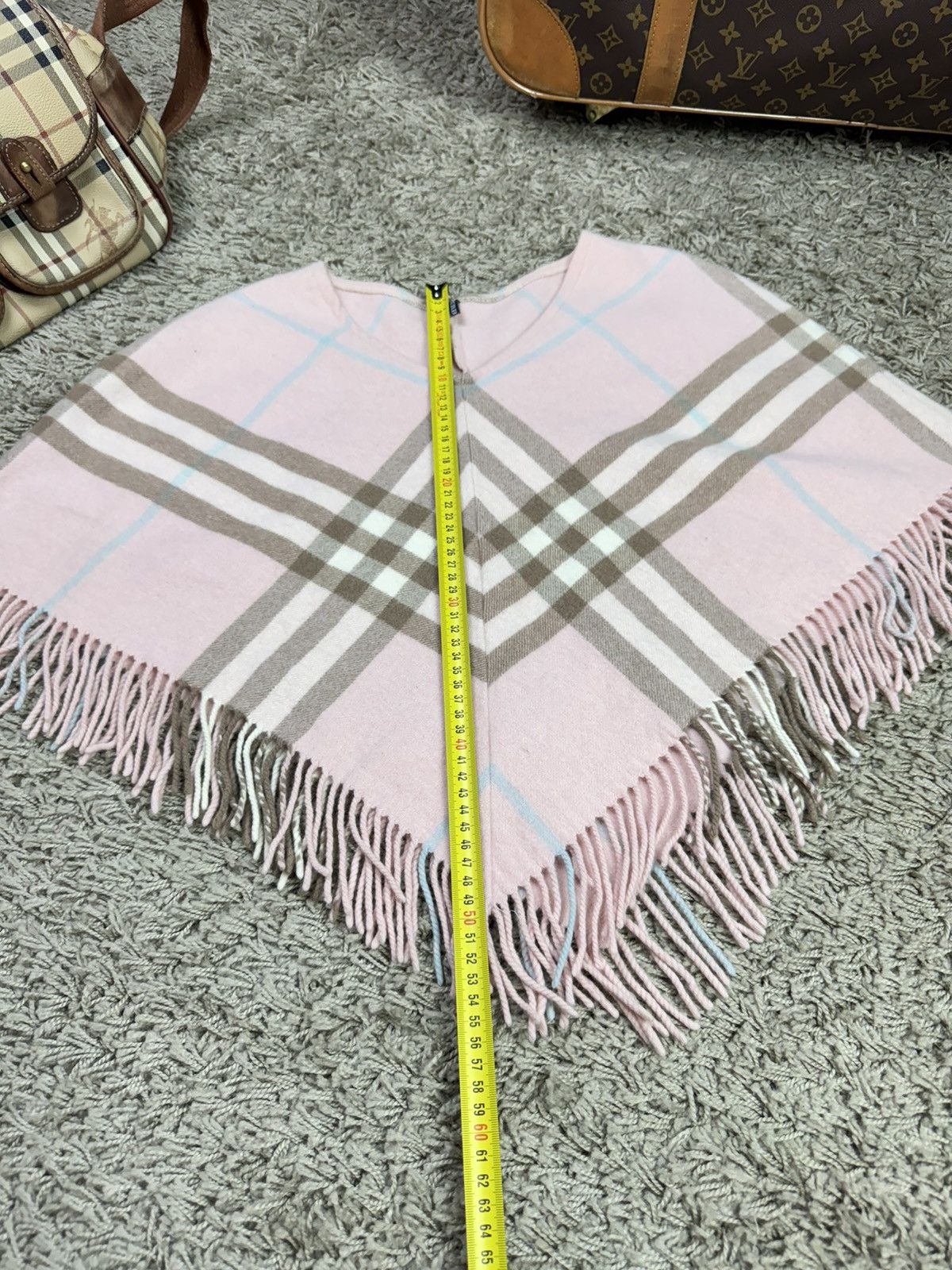 Burberry × Vintage Wool pink poncho Burberry 90s original rare luxury item Size ONE SIZE - 6 Thumbnail