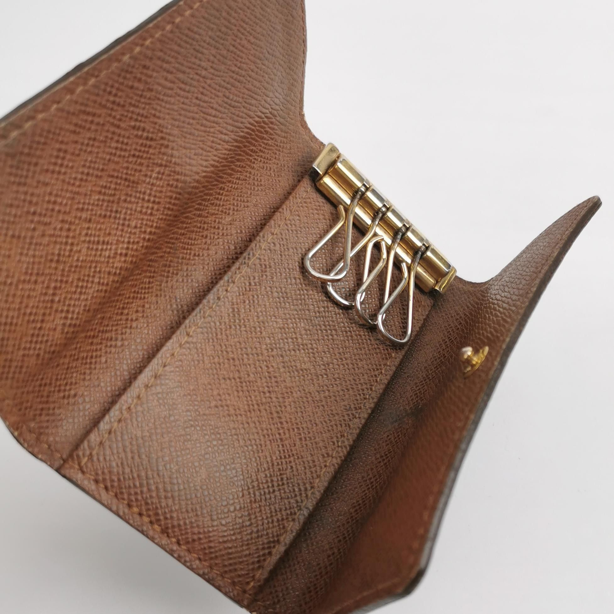 Louis Vuitton Louis Vuitton (LV) Monogram print snap key bag -y2506 Size ONE SIZE - 1 Thumbnail